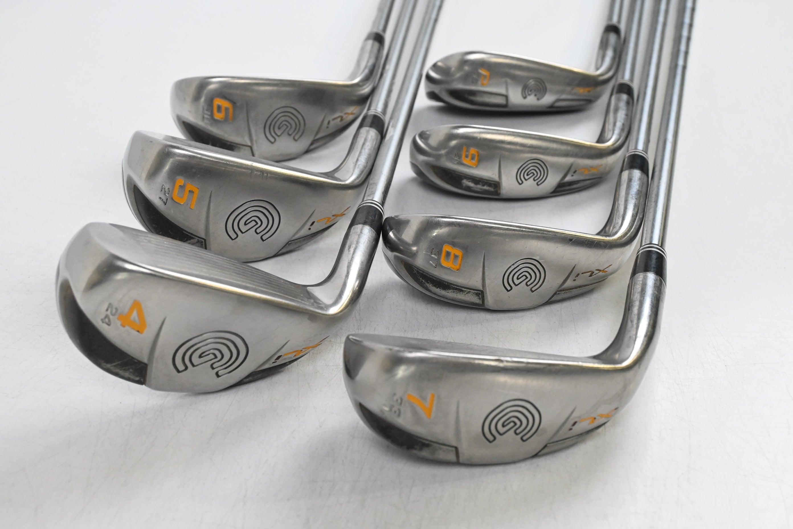 Cleveland HiBore XLi Irons / 4-PW / Regular Flex Cleveland HiBore XLi Shafts