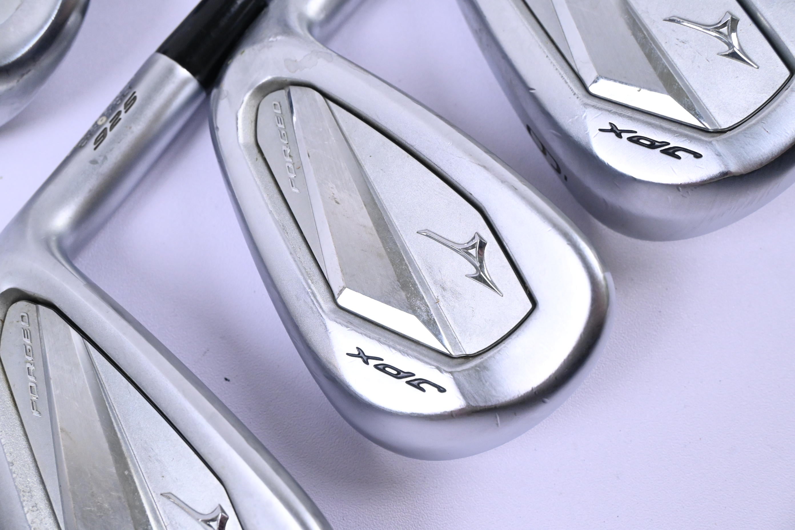 Mizuno JPX 925 Forged Irons / 5-9i / Stiff Flex Dynamic Gold Mid 100 Shafts