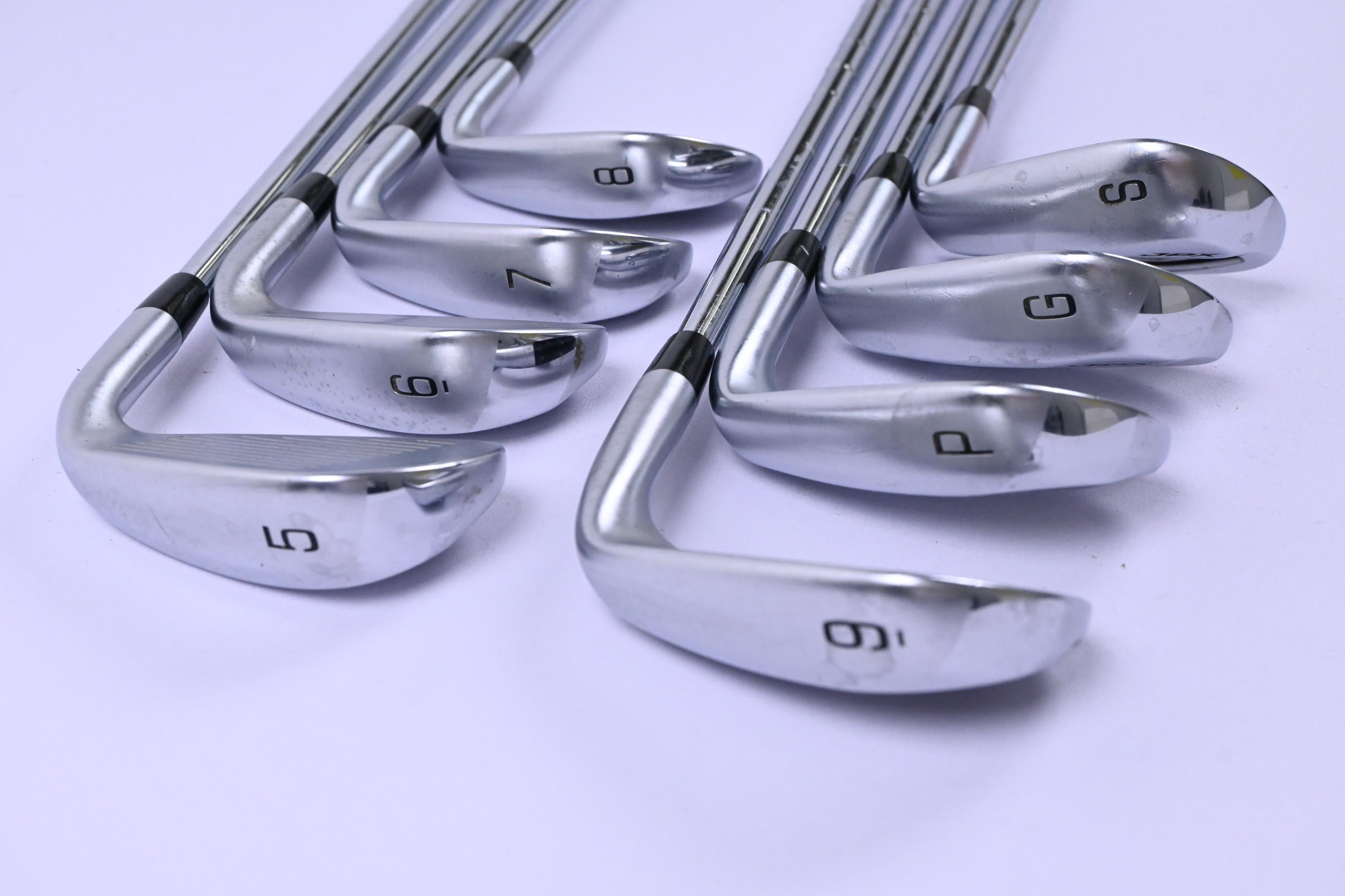 Left Hand Mizuno JPX 925 Hot Metal Irons / 5-PW+GW+SW / Regular Flex Shafts
