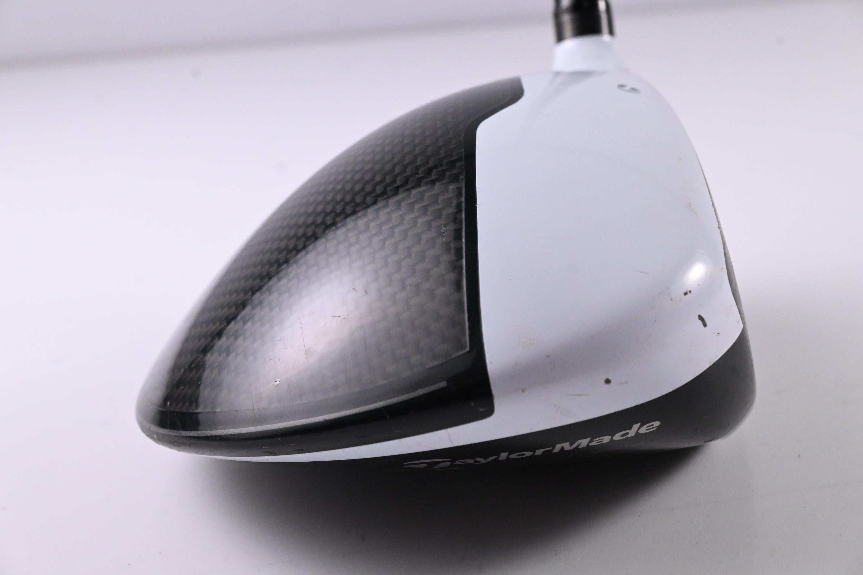 Taylormade M2 2016 Driver / 10.5 Degree / Stiff Flex Fujikura Atmos Red 5 Shaft