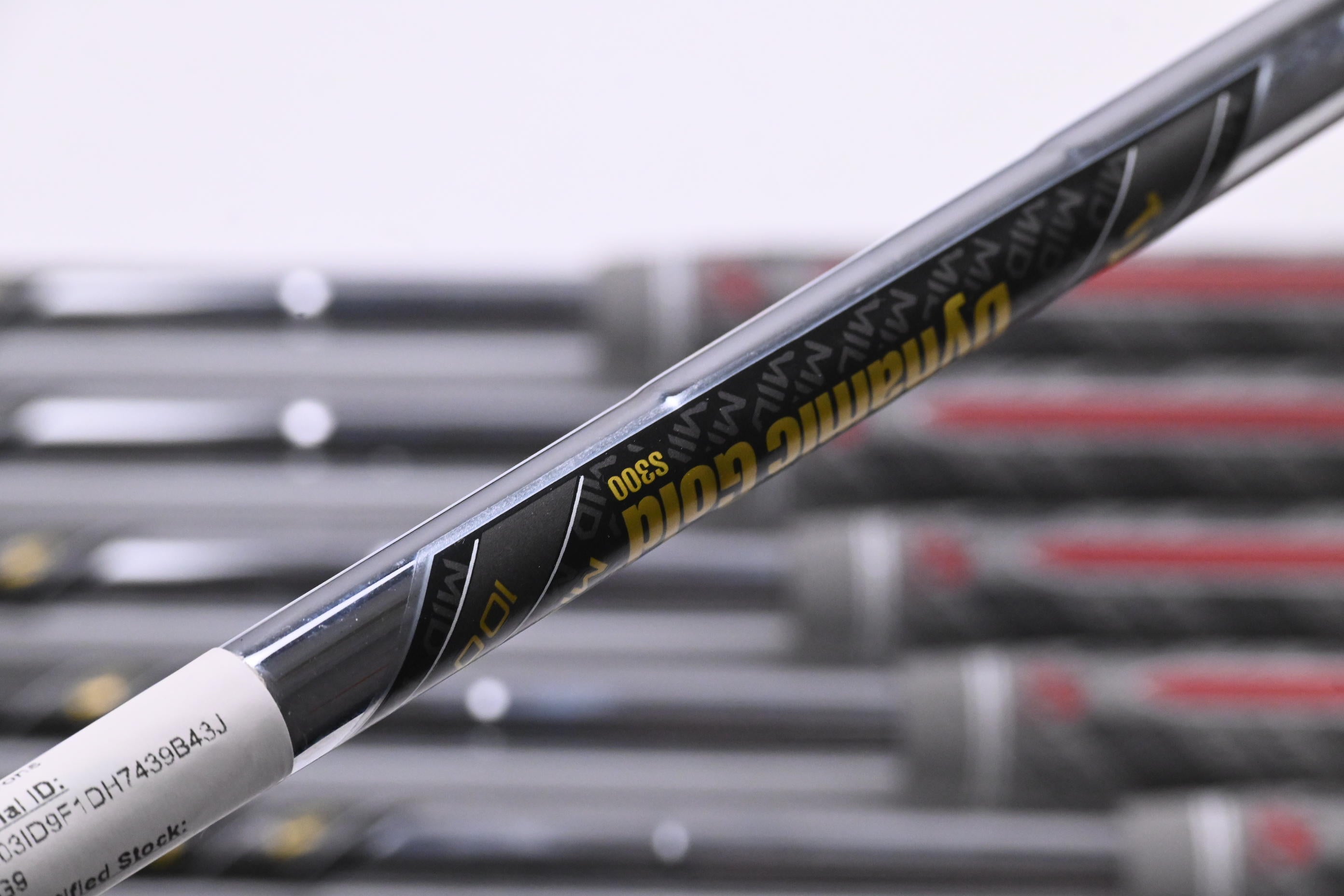 Ping i530 Irons / 4-PW / Blue Dot / Stiff Flex Dynamic Gold Mid 100 S300 Shafts