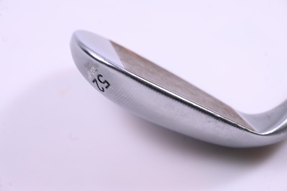 Taylormade Milled Grind 5 Gap Wedge / 52 Degree / Wedge Flex Dynamic Gold 115