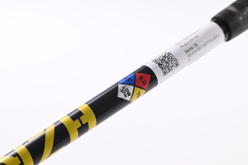 Left Hand Callaway Rogue Driver / 10.5 Degree / Stiff Flex HZRDUS Smoke Yellow