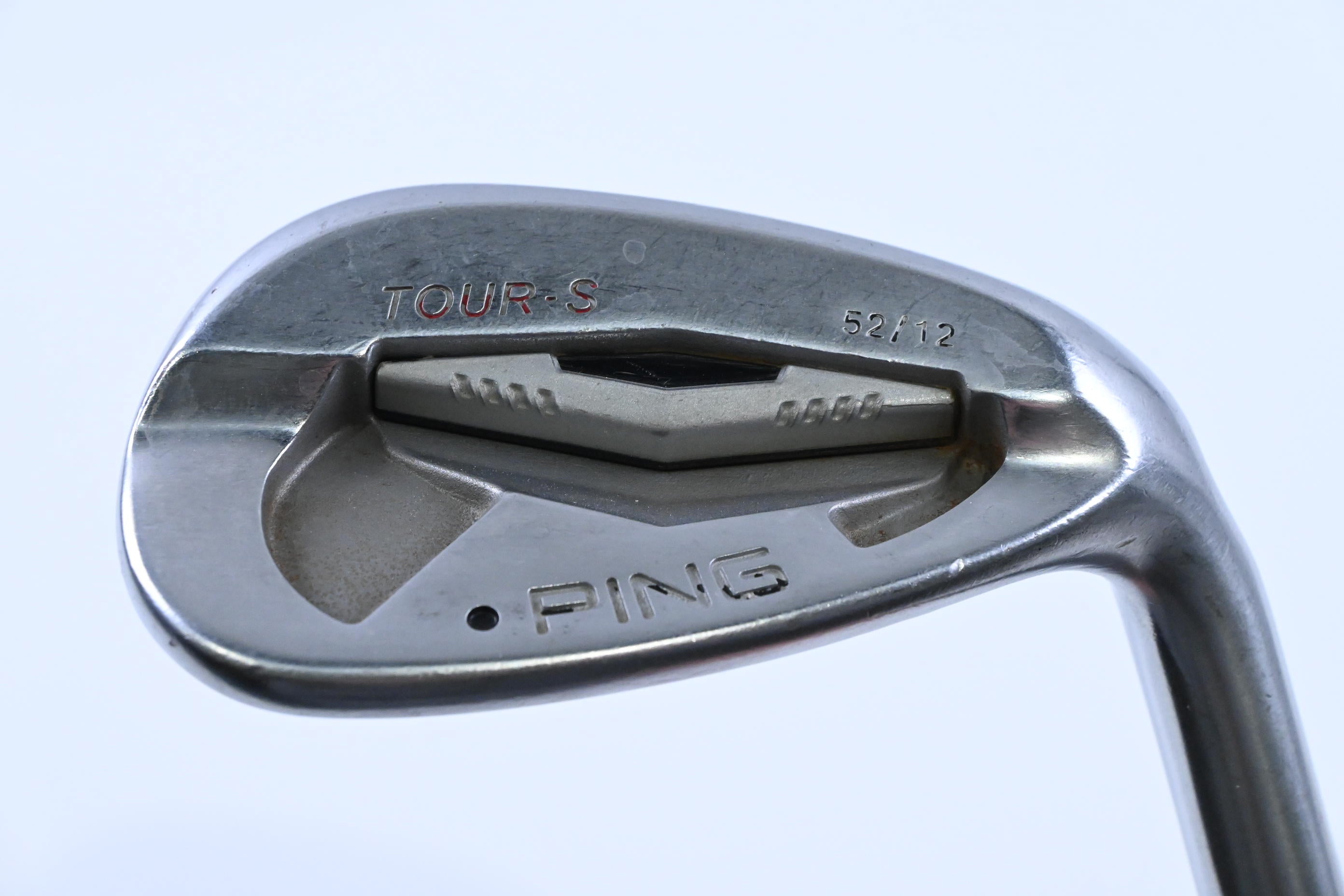 Ping Tour-S Gap Wedge / 52 Degree / Black Dot / Regular Flex Dynamic Gold R300