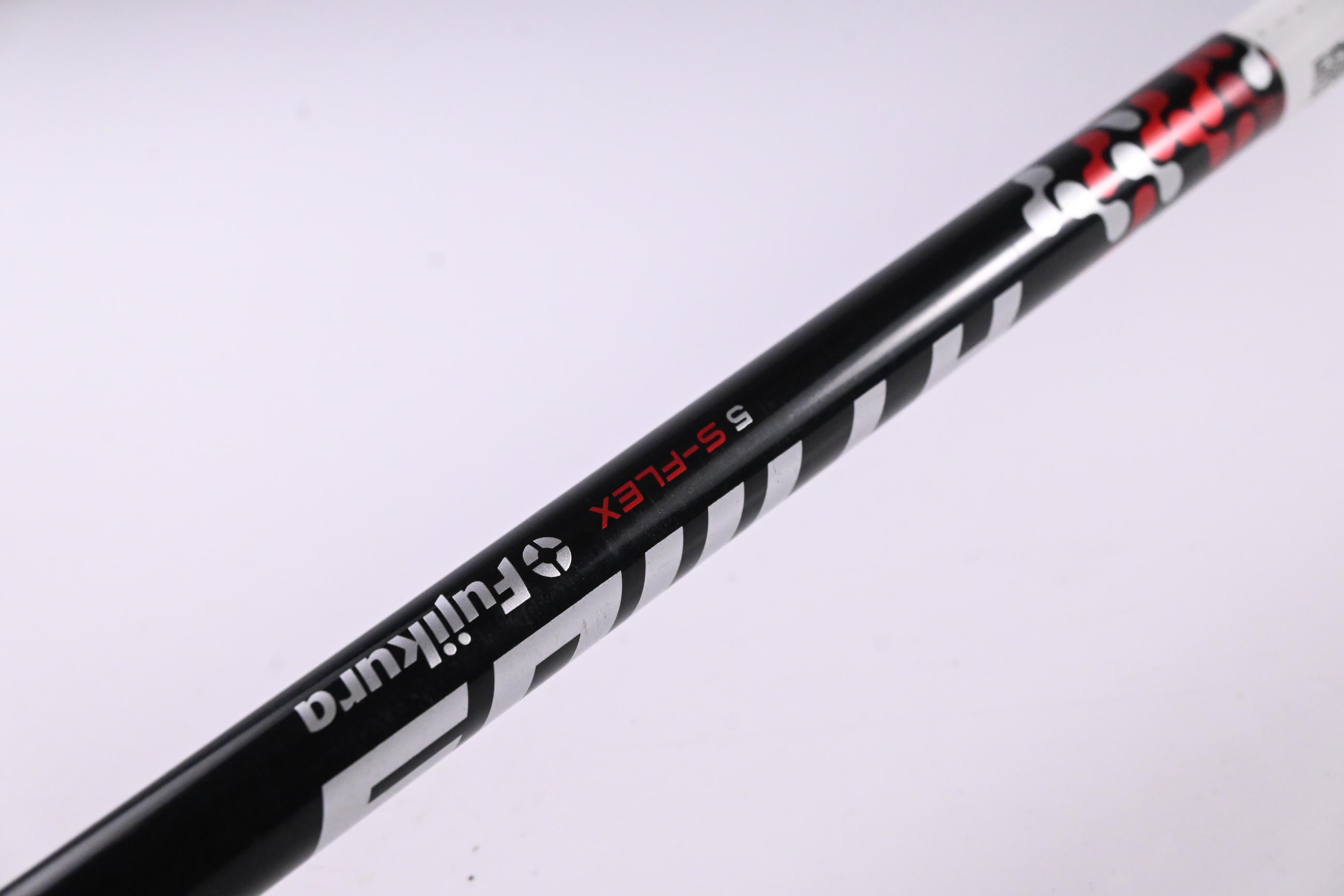 Taylormade M2 2016 Driver / 10.5 Degree / Stiff Flex Fujikura Atmos Red 5 Shaft