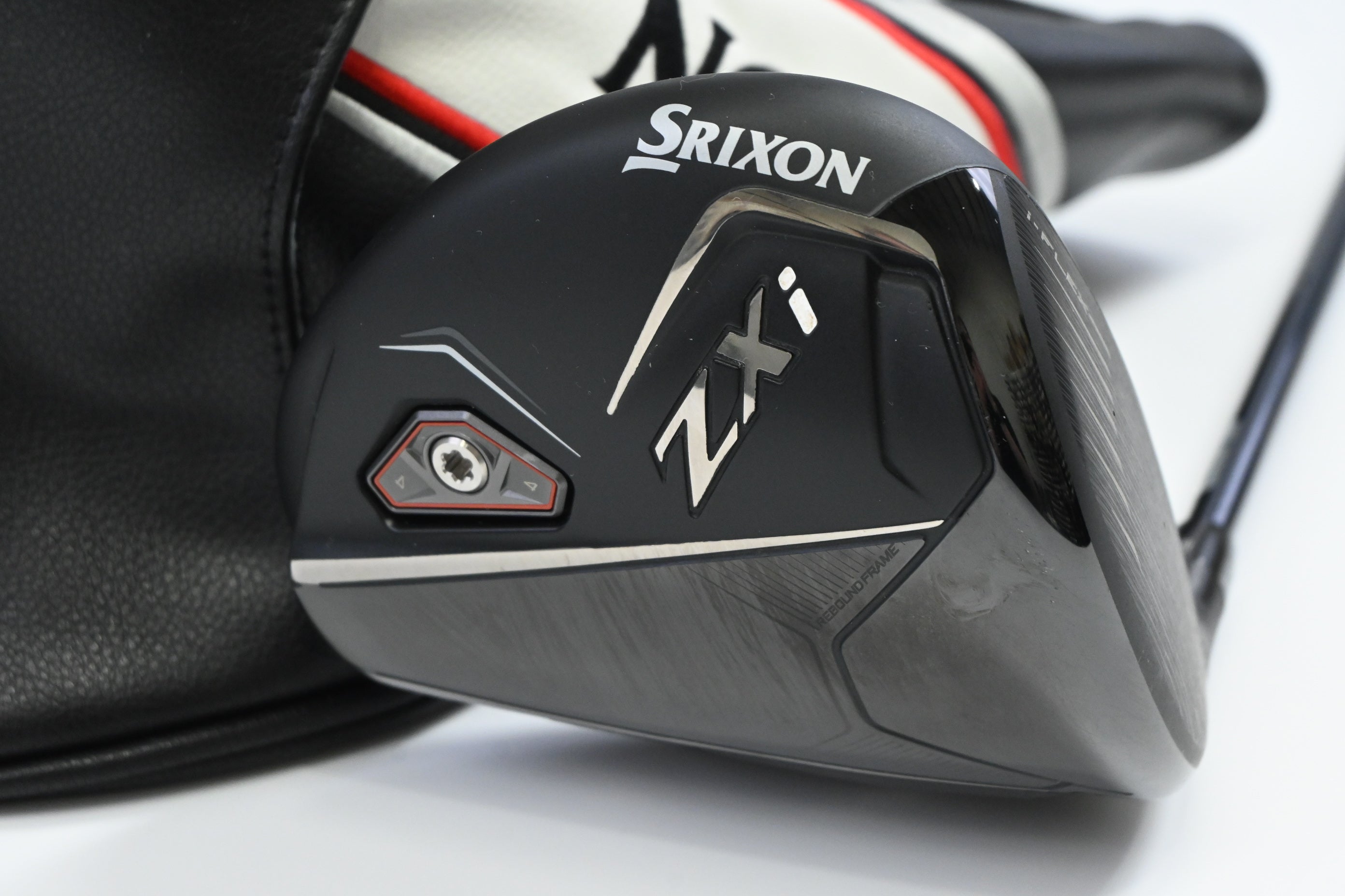 Srixon ZXi Driver / 10.5 Degree / Stiff Flex Fujikura Ventus TR Blue 6 Shaft