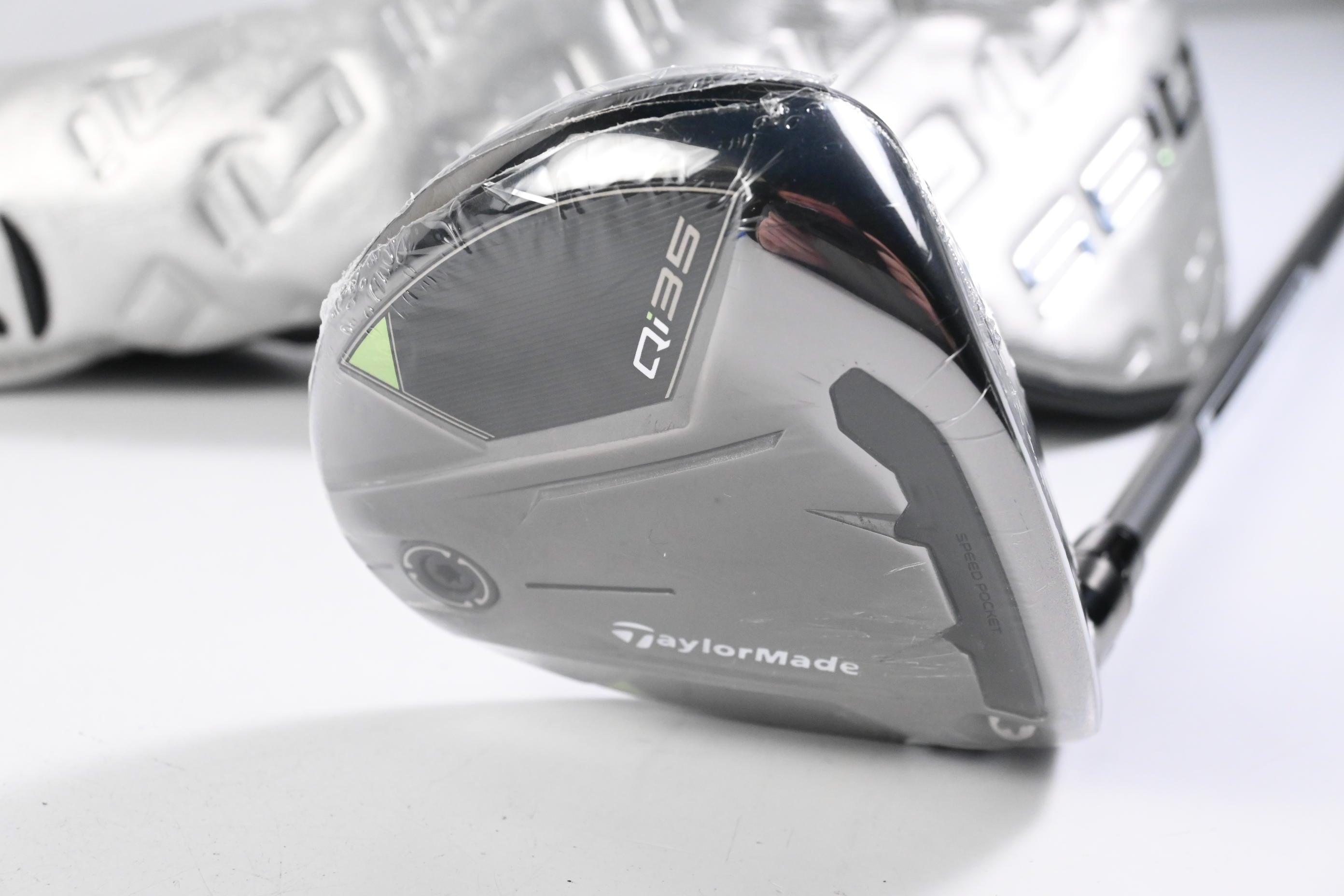 Taylormade Qi35 #5 Wood / 18.5 Degree / Regular Flex Fujikura Airspeeder 50