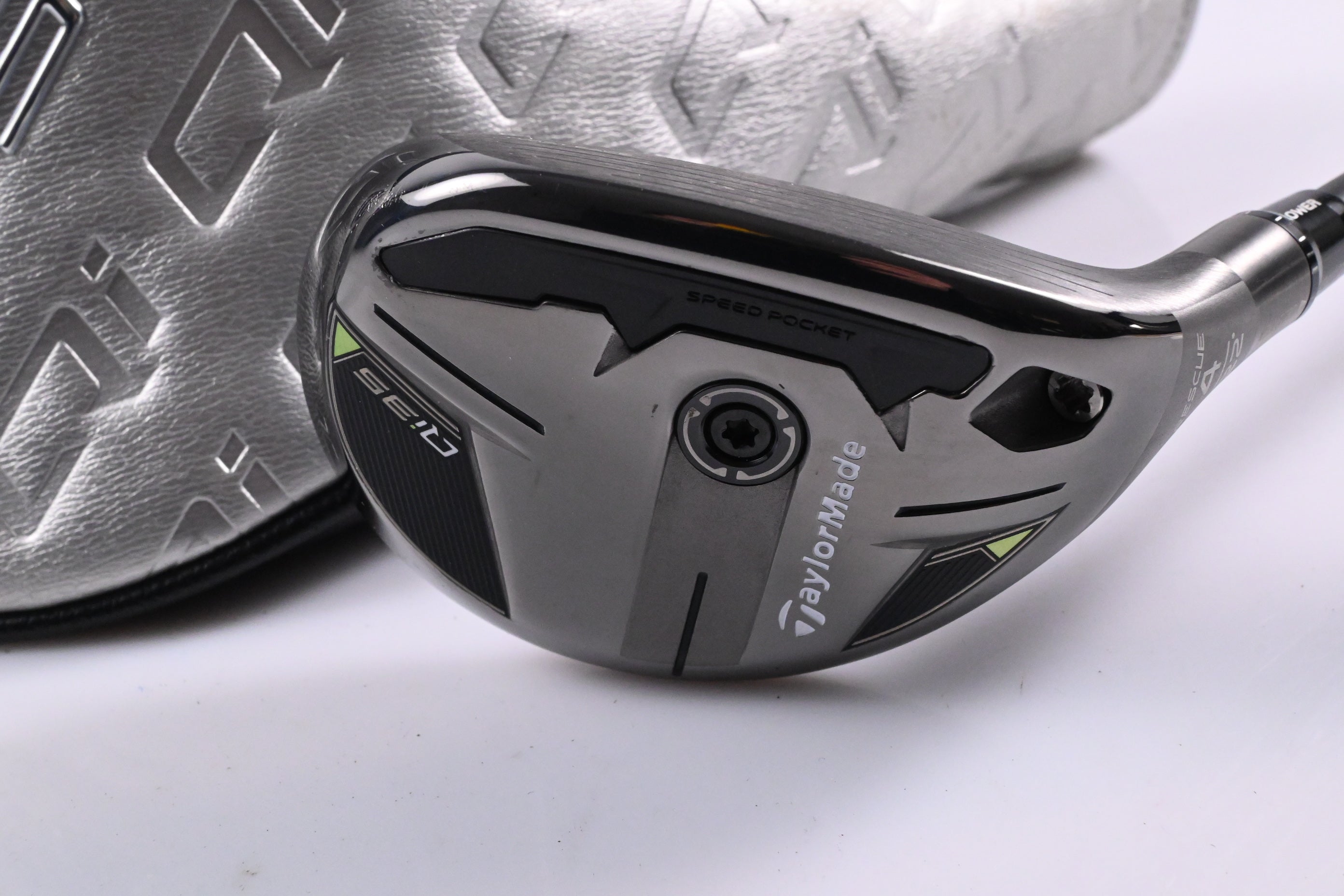 Taylormade Qi35 #4 Hybrid / 22 Degree / Regular Flex Fujikura Ventus Blue '25 6