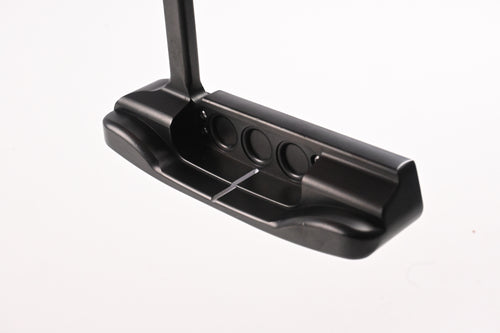 Scotty Cameron Select Newport 2018 Putter / 34 Inch / Refubished