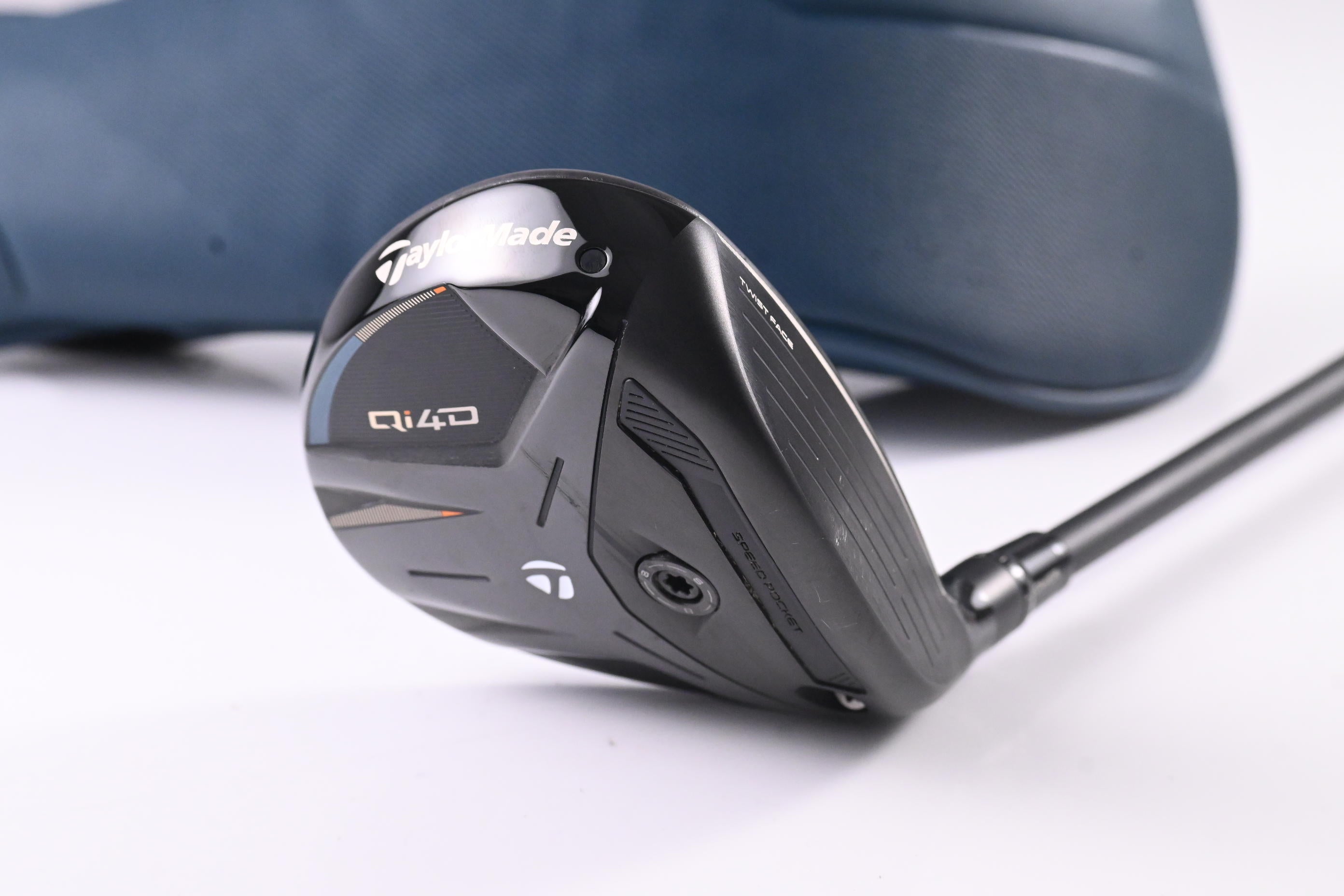 Taylormade Qi4D #7 Wood / 21 Degree / Stiff Flex Reax 65 Shaft