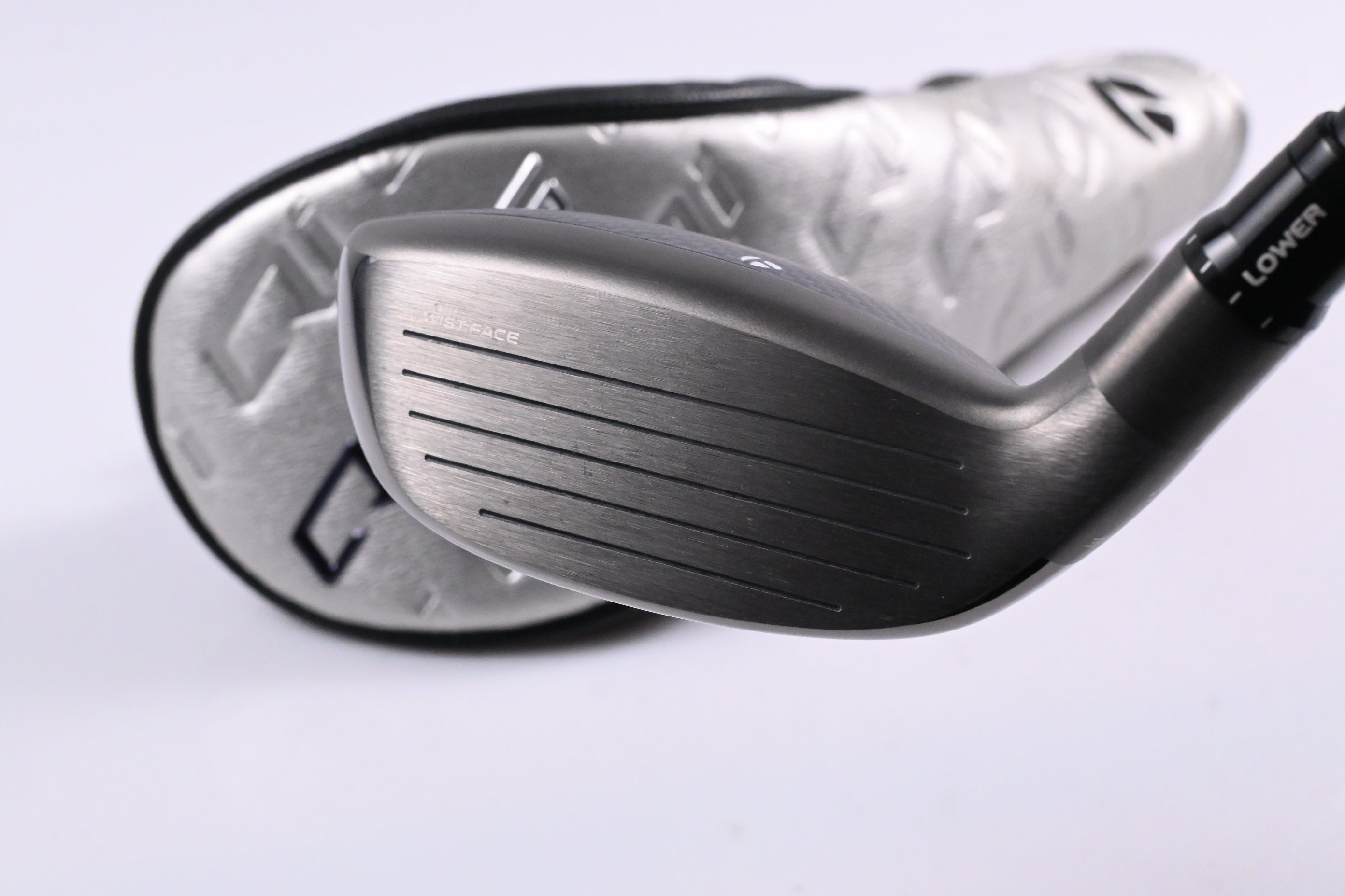 Taylormade Qi35 #4 Hybrid / 22 Degree / Regular Flex Fujikura Ventus Blue '25 6