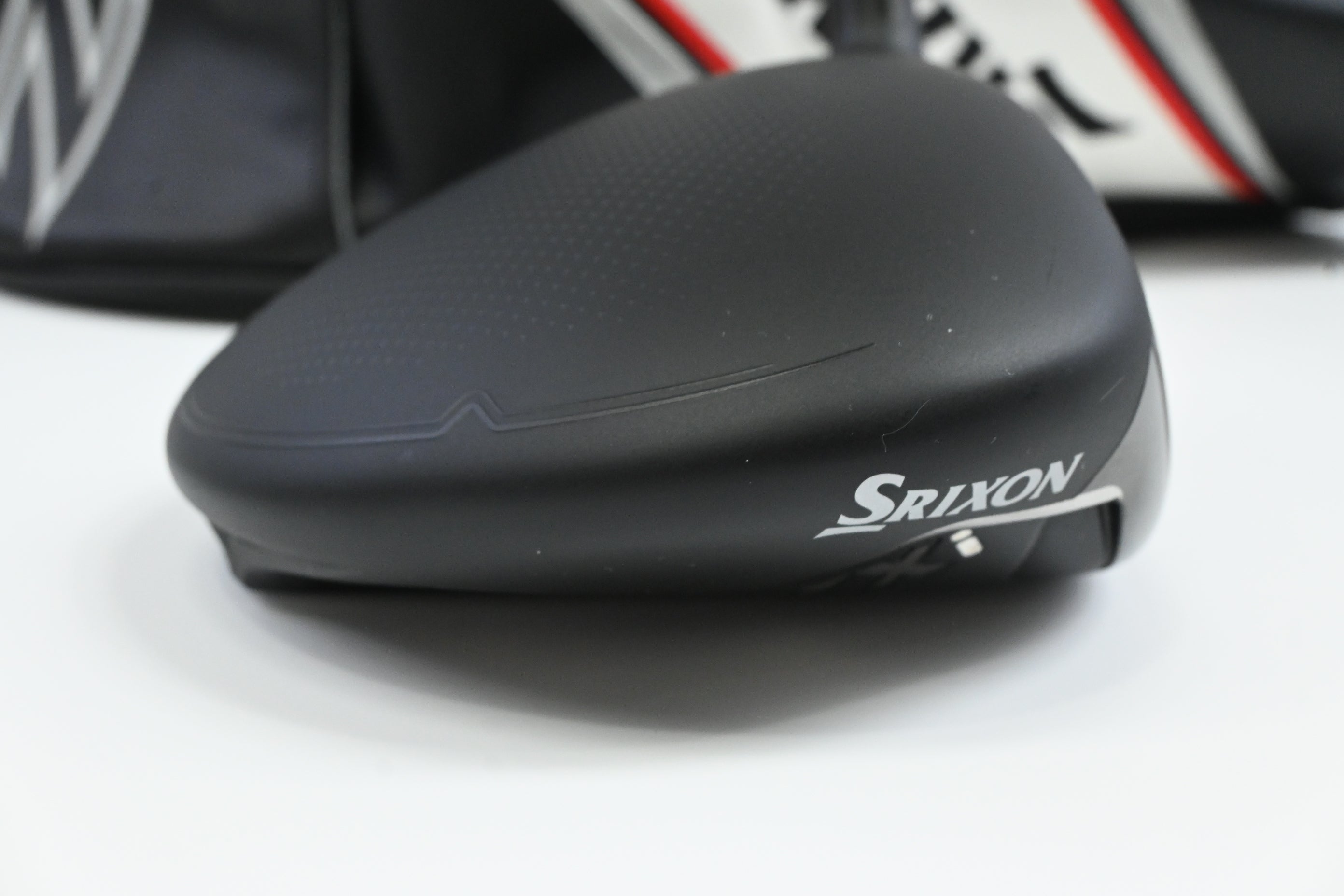 Srixon ZXi Driver / 10.5 Degree / Stiff Flex Fujikura Ventus TR Blue 6 Shaft