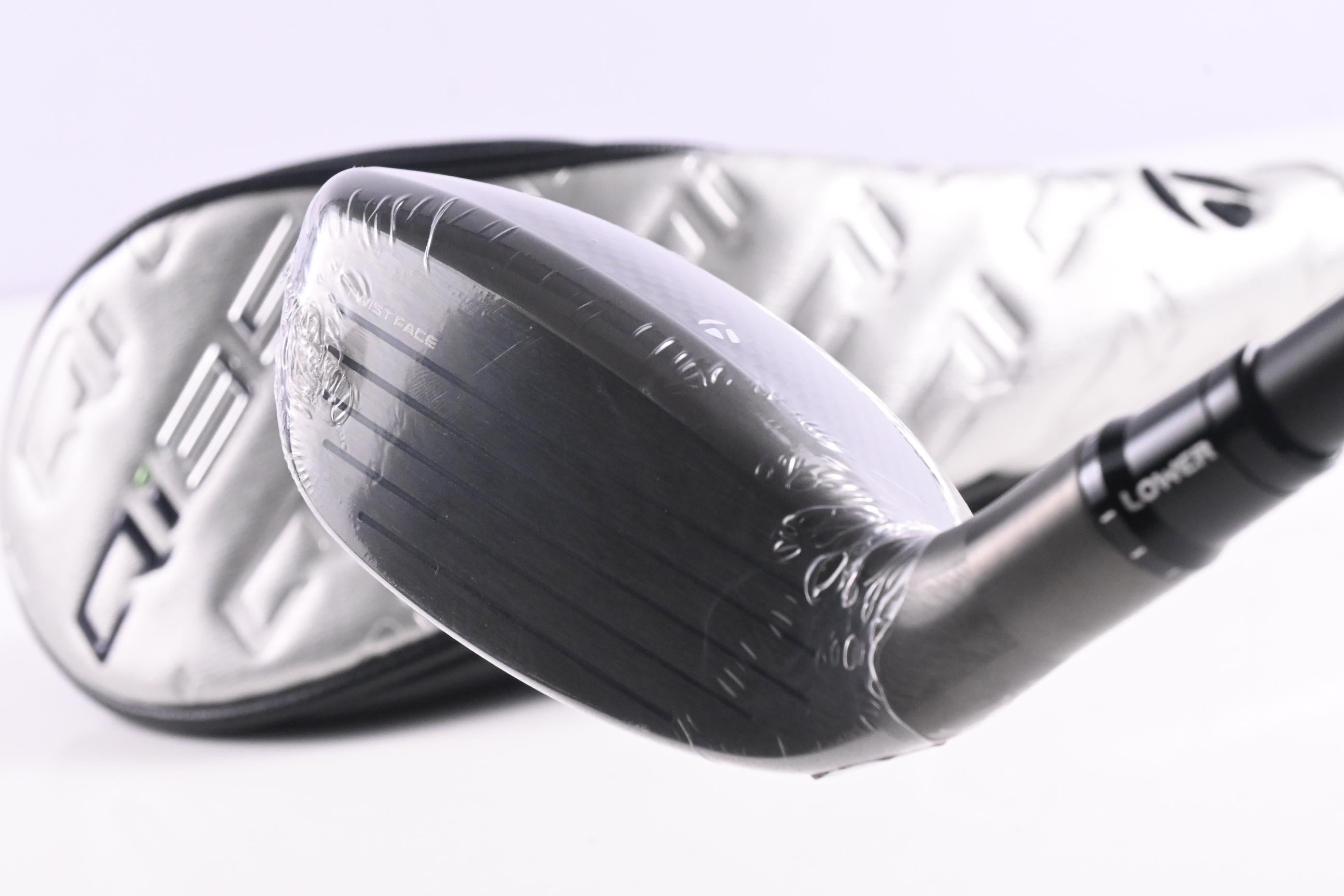 Taylormade Qi35 #4 Hybrid / 22 Degree / Regular Flex Fujikura Ventus Blue '25 6