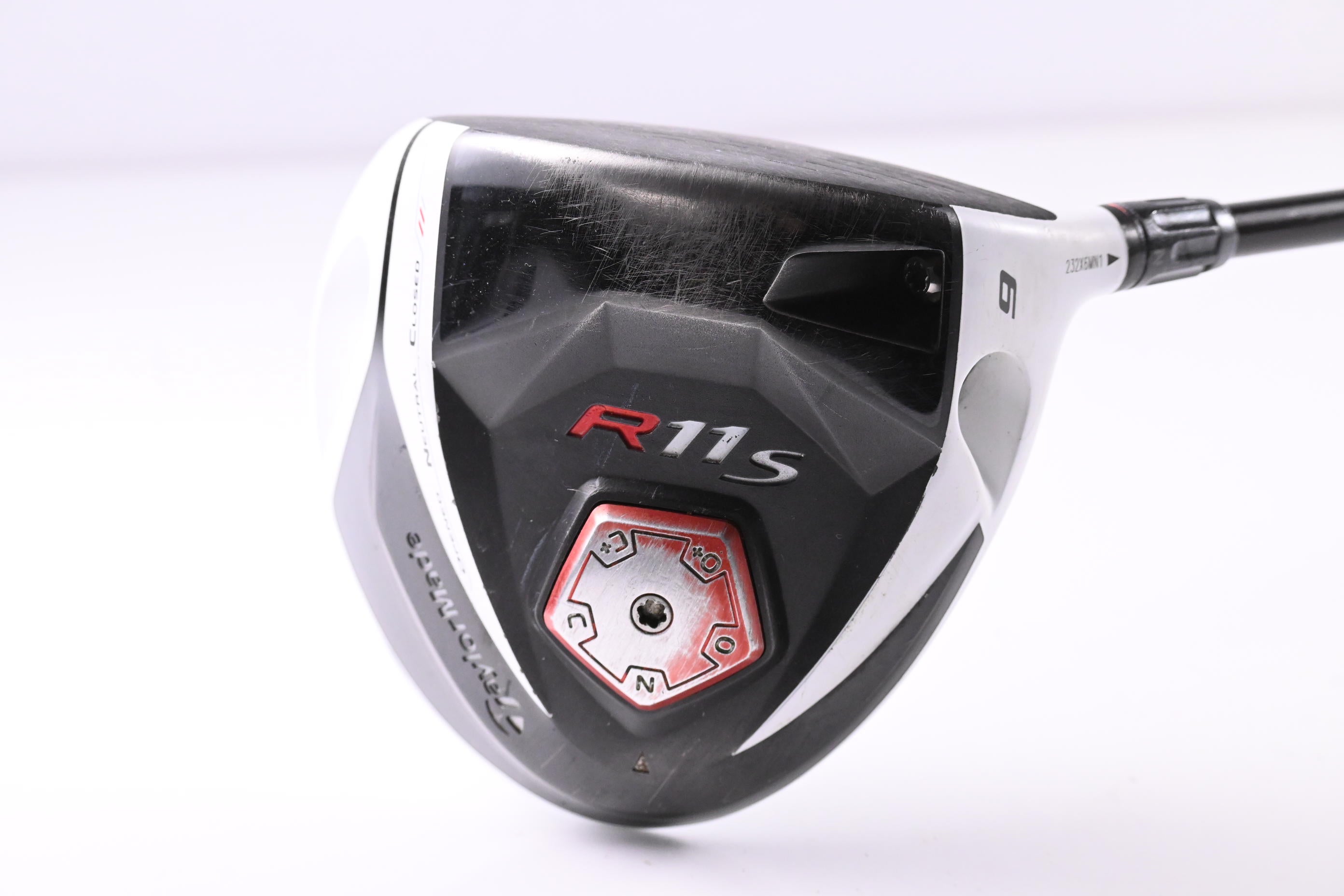Taylormade R11S Driver / 9 Degree / Regular Flex Fujikura Reax 60 Shaft