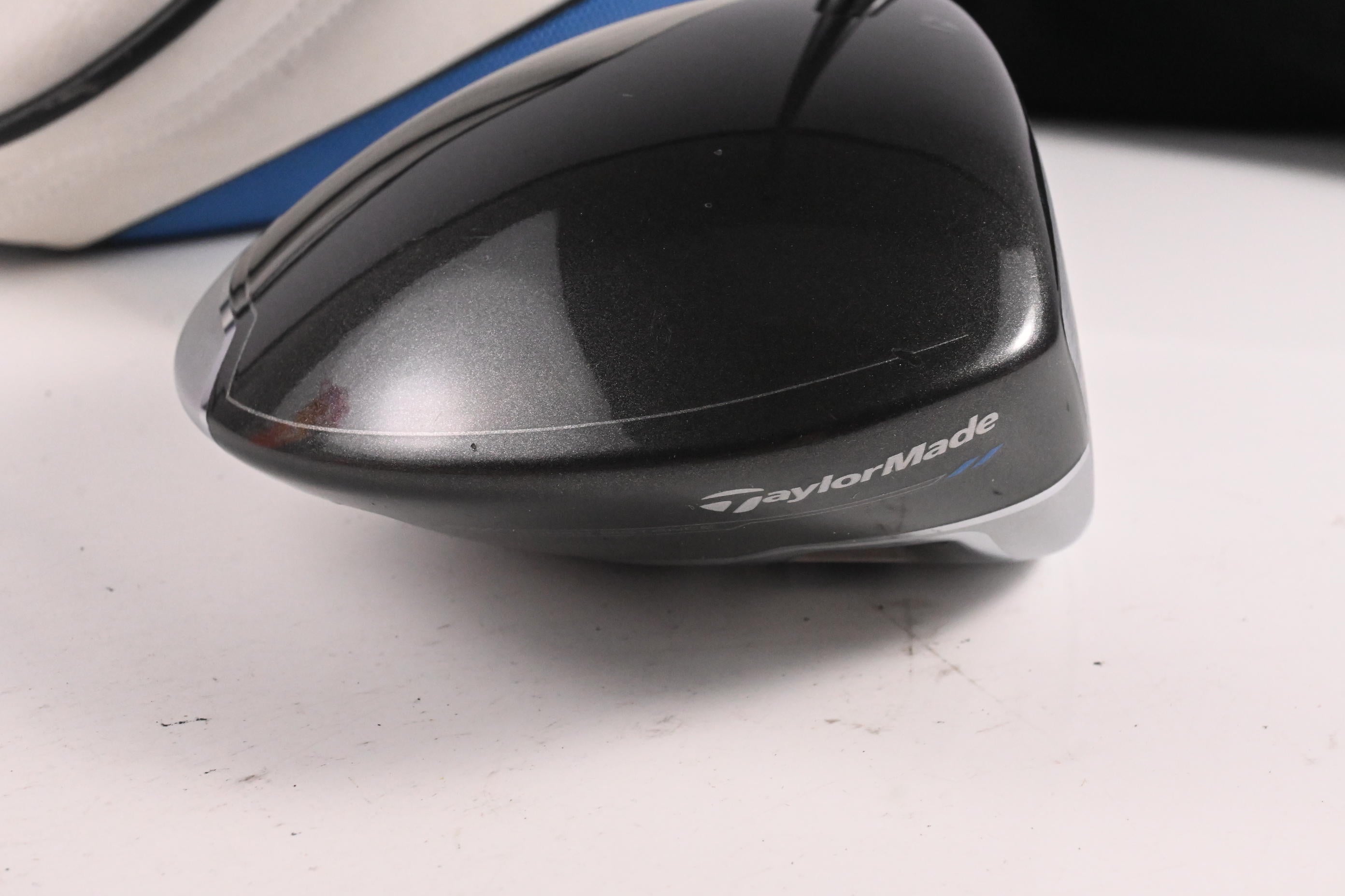 Taylormade SLDR Driver / 10.5 Degree / Regular Flex Fujikura Speeder 57 Shaft