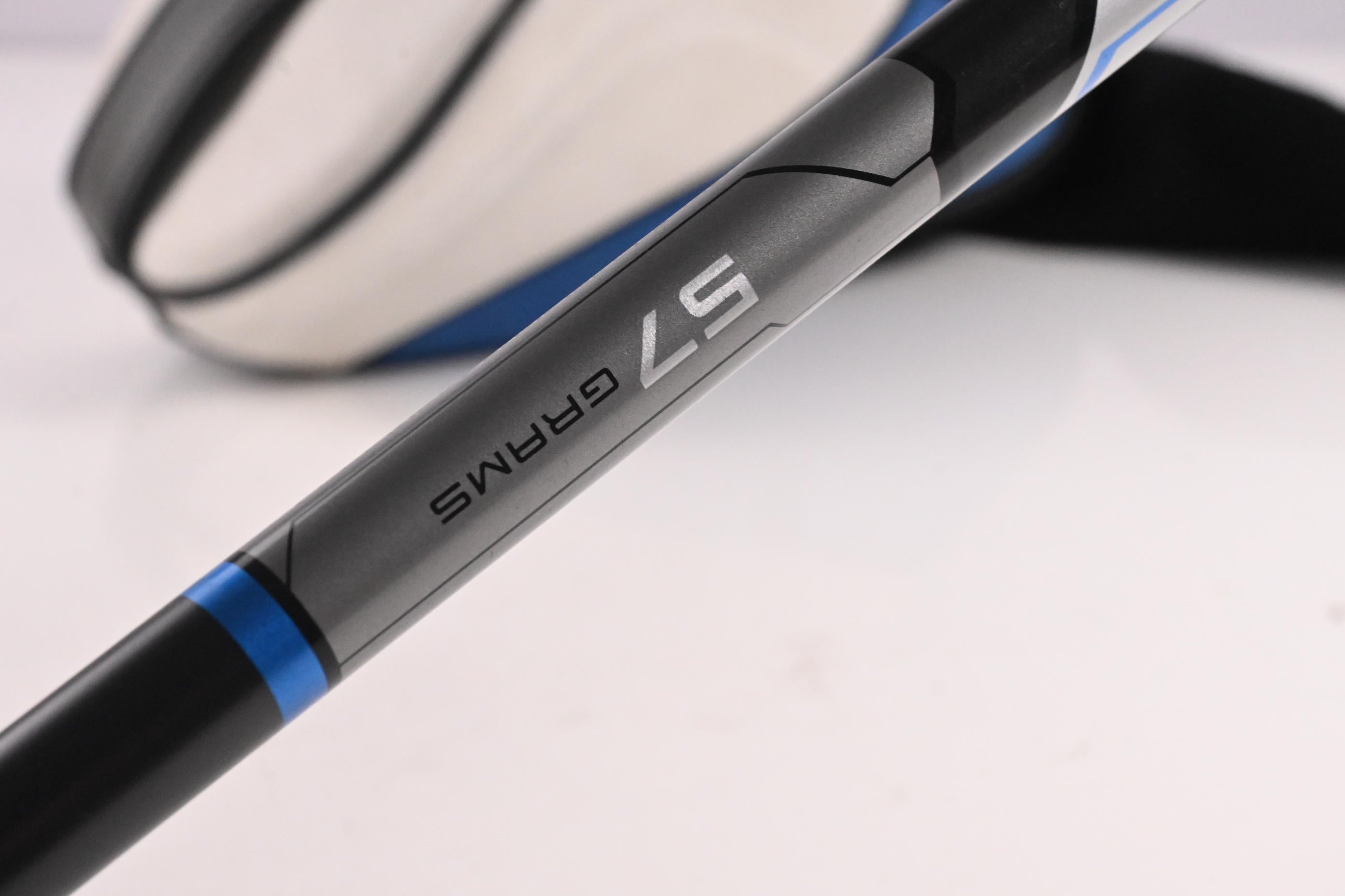 Taylormade SLDR Driver / 10.5 Degree / Regular Flex Fujikura Speeder 57 Shaft