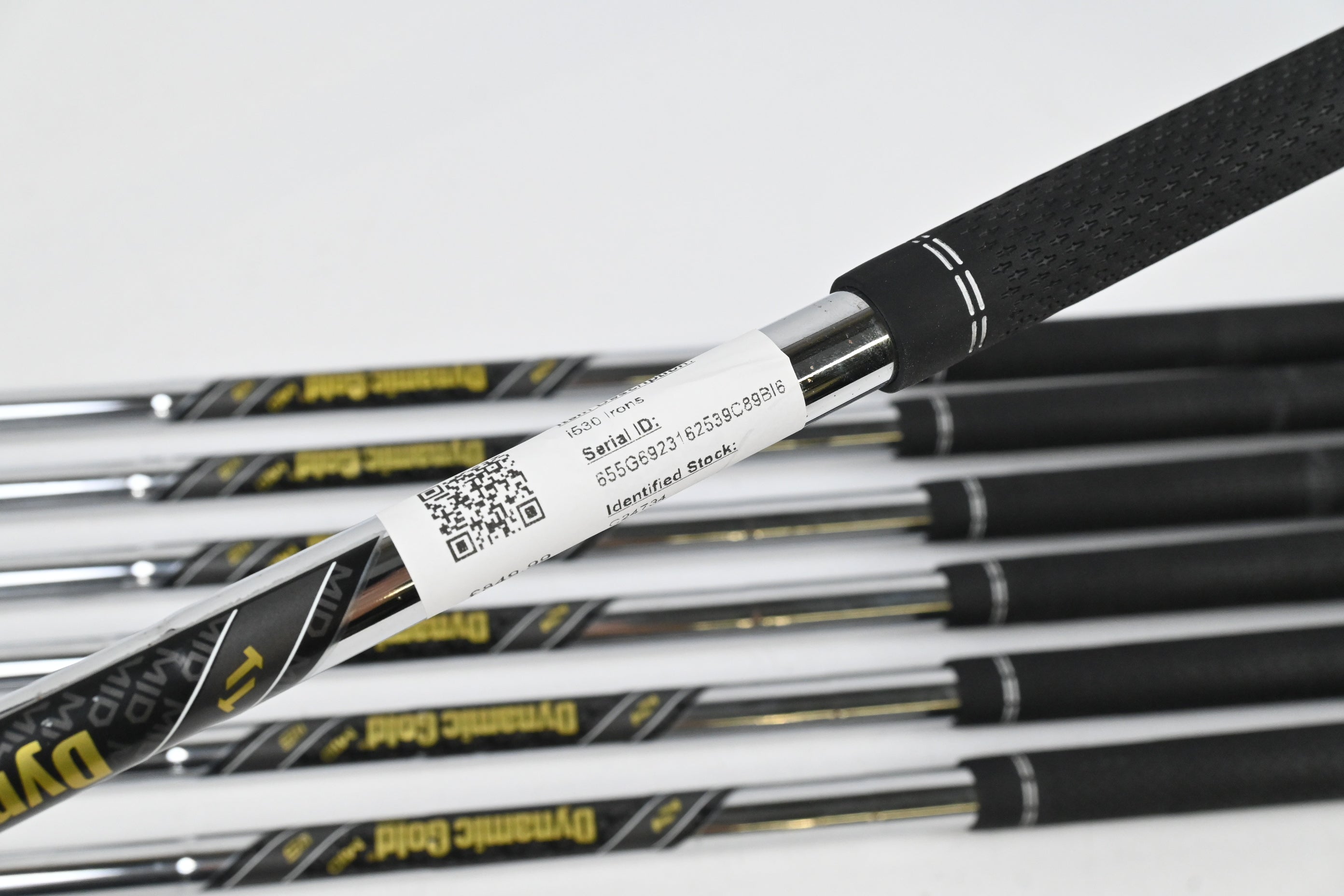 Ping i530 Irons / 5-PW+GW / White Dot / Stiff Flex Dynamic Gold Mid 115 S300 Shafts