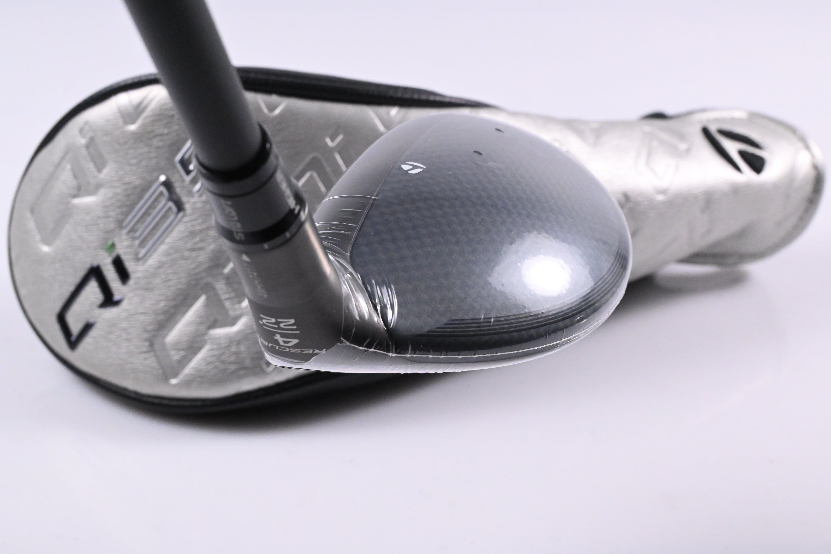 Taylormade Qi35 #4 Hybrid / 22 Degree / Stiff Flex Fujikura Ventus Blue '25 7