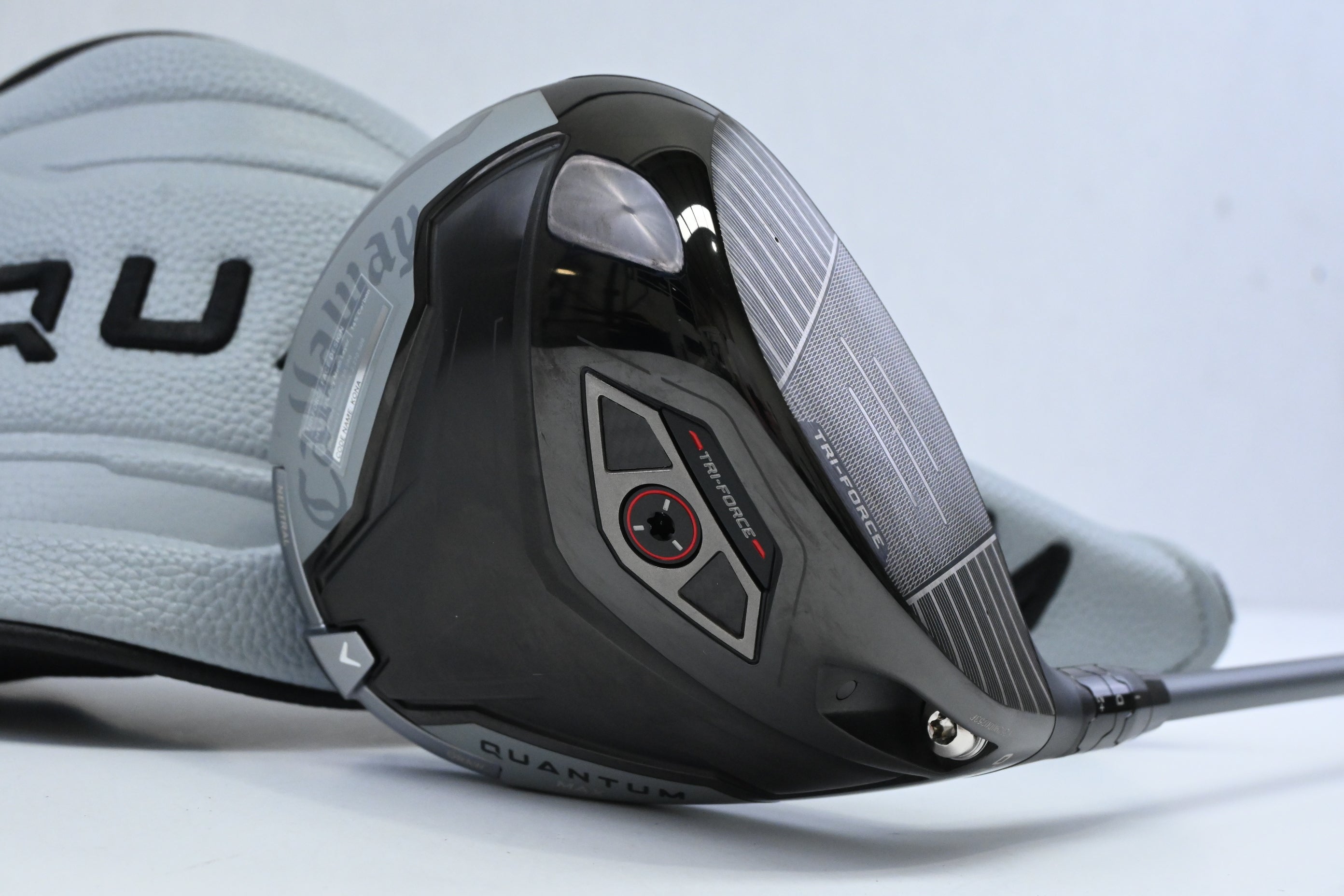 Callaway Quantum Max Driver / 9 Degree / Regular Flex Denali Frost Silver 50