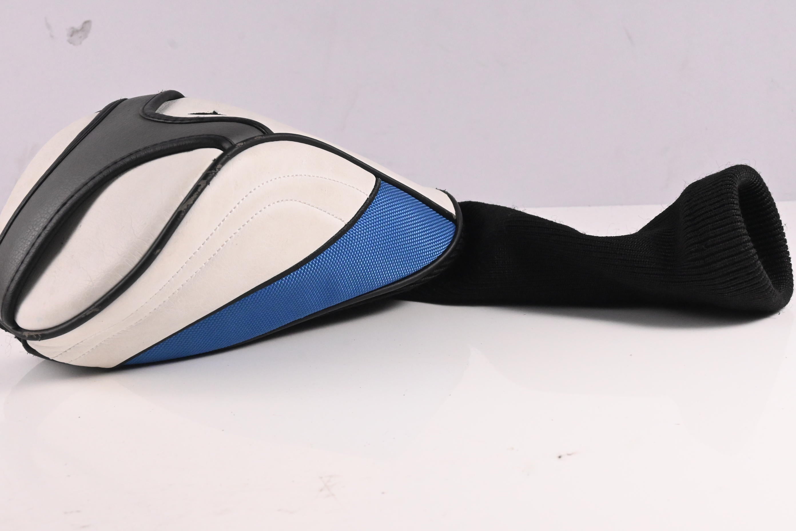 Taylormade SLDR Driver / 10.5 Degree / Regular Flex Fujikura Speeder 57 Shaft