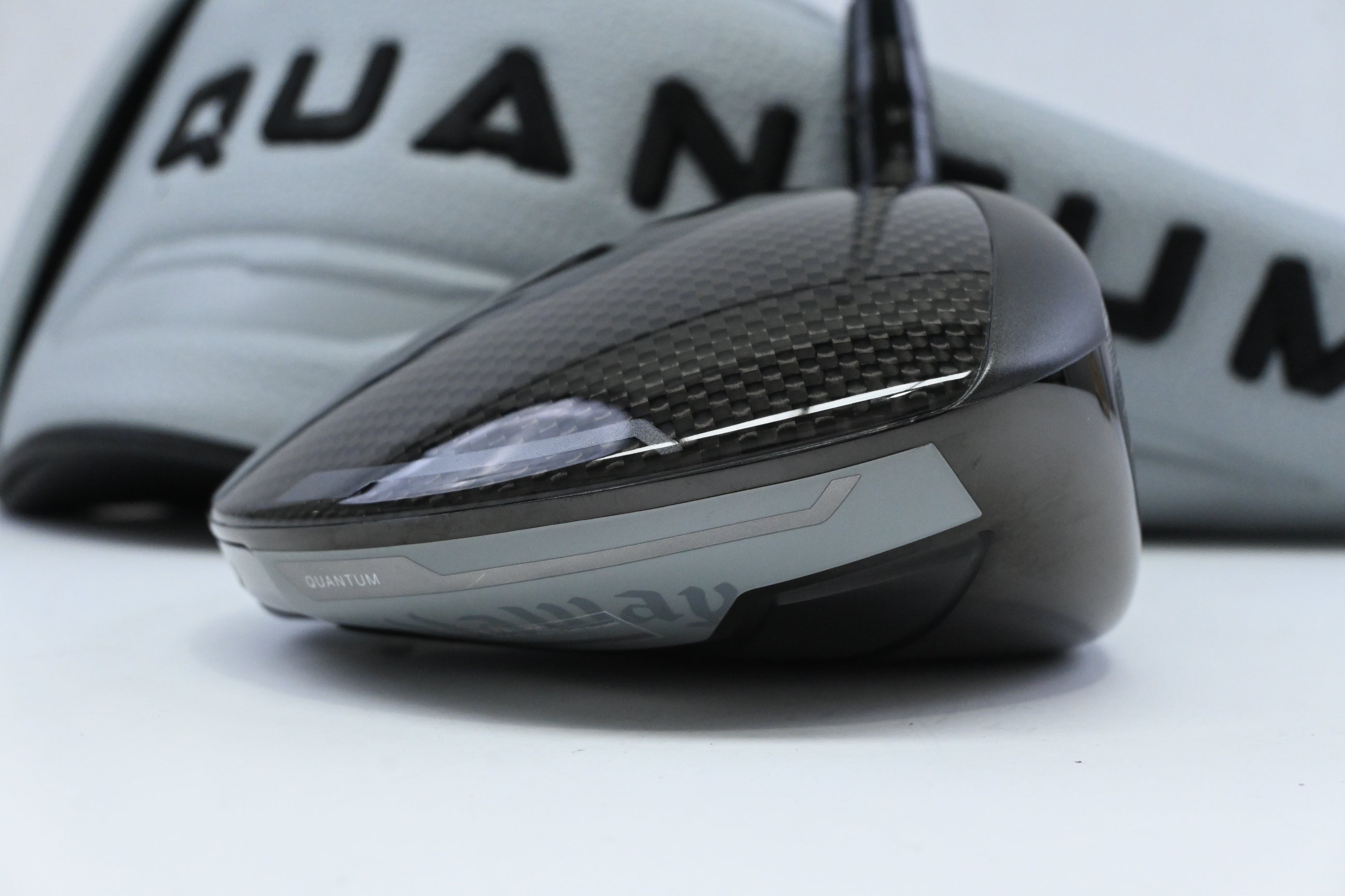 Callaway Quantum Max Driver / 9 Degree / Regular Flex Denali Frost Silver 50