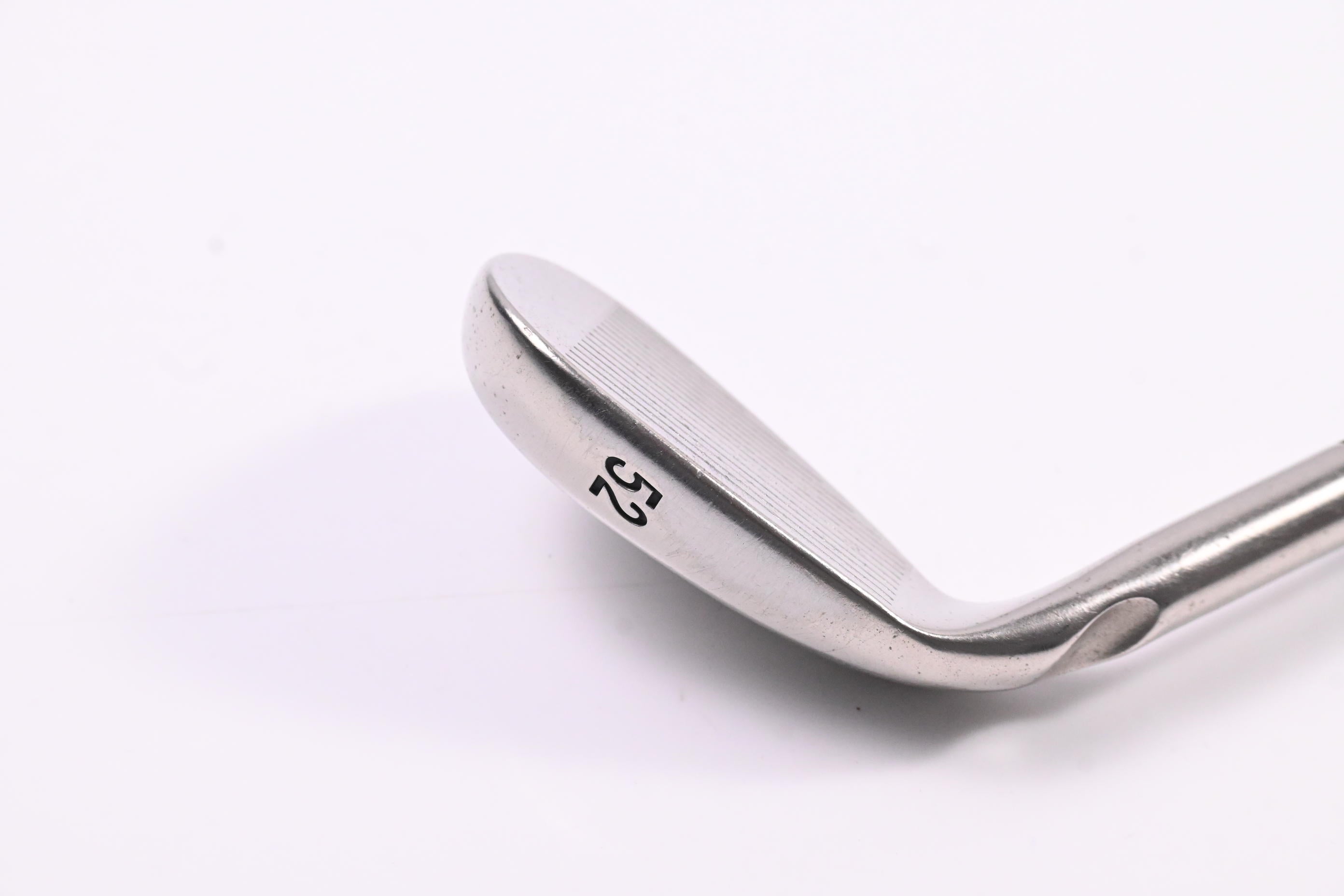 Ping Tour-W Gap Wedge / 52 Degree / Black Dot / Regular Flex Ping AWT Shaft
