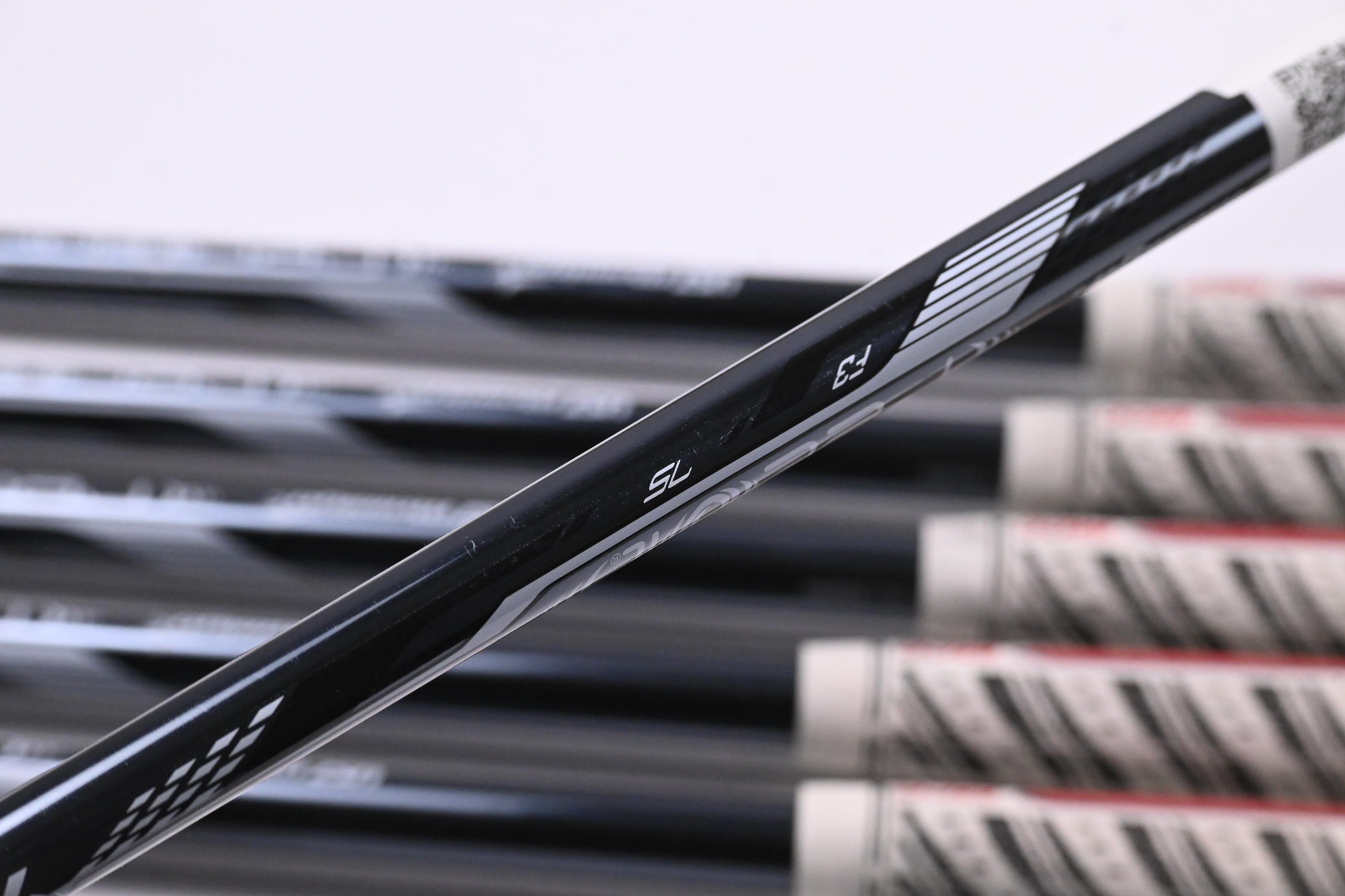 Left Hand Ping G730 Irons / 6-PW+GW / Red Dot / Regular Flex UST Recoil Dart 75