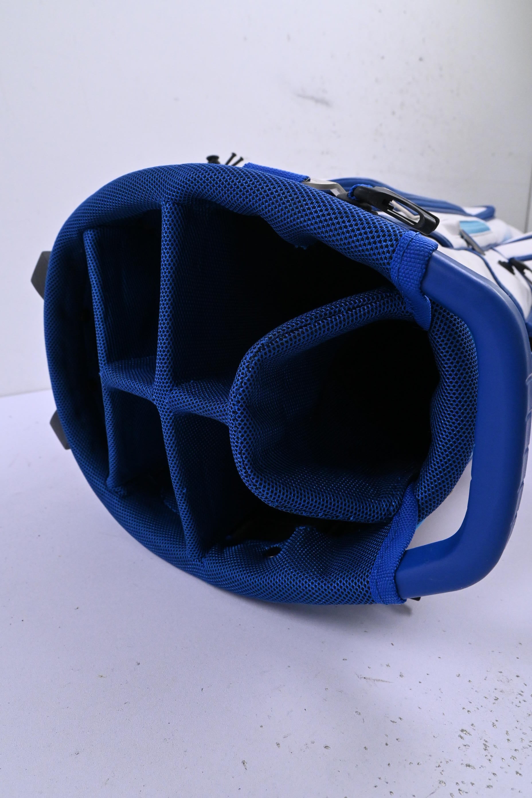 Mizuno Stand Bag / 6-Way Divider / White & Blue