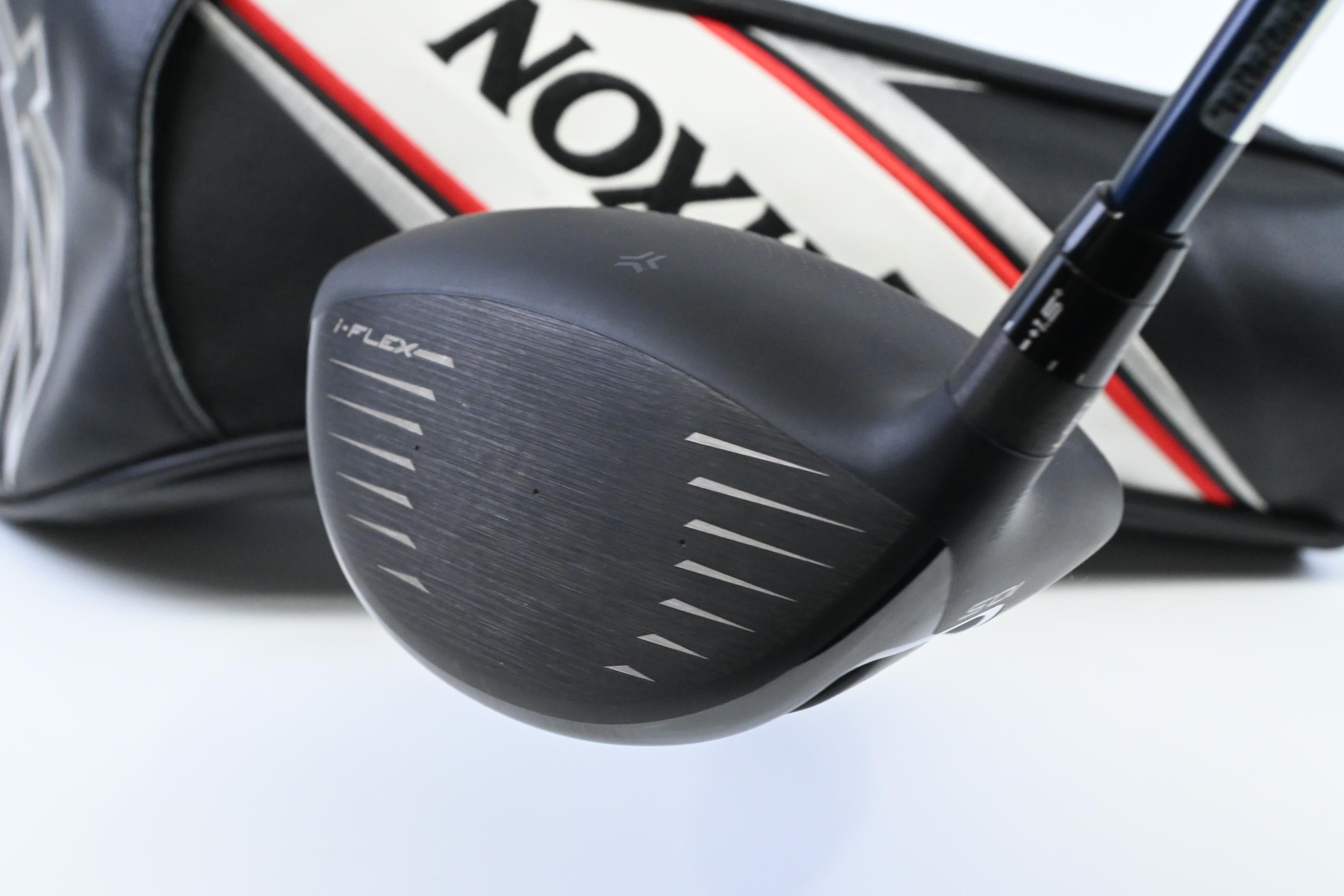 Srixon ZXi Driver / 10.5 Degree / Stiff Flex Fujikura Ventus TR Blue 6 Shaft