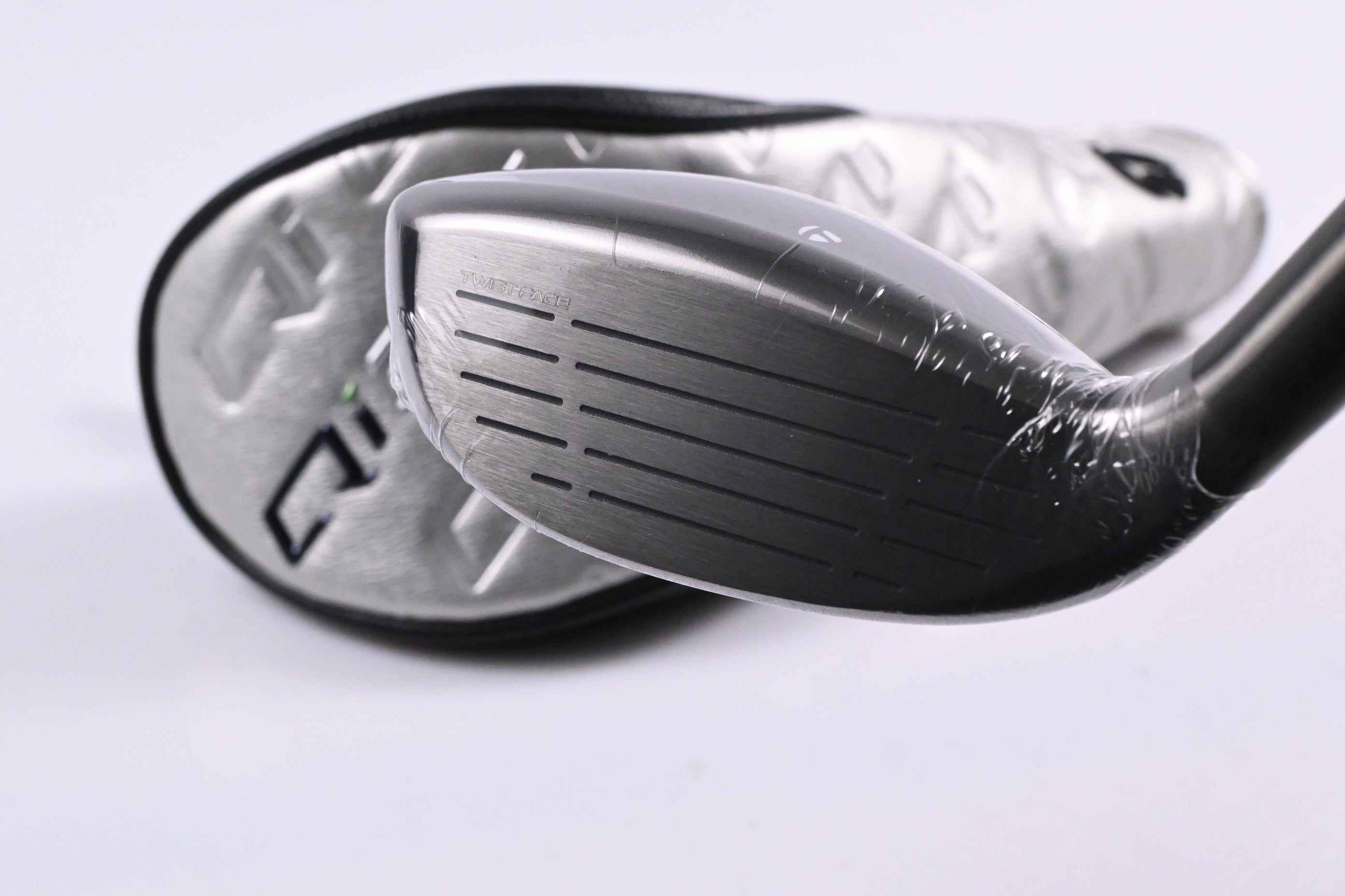 Taylormade Qi35 Max #4 Hybrid / 23 Degree / Regular Flex Fujikura Air Speeder 50