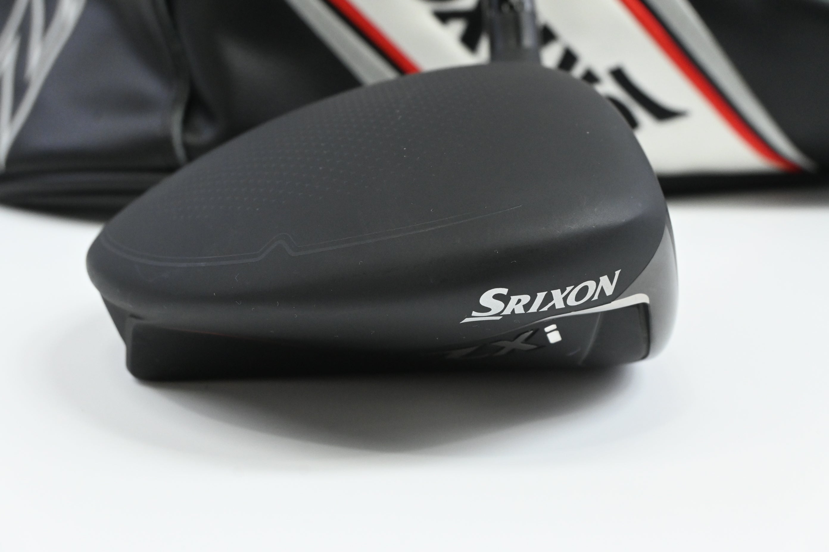 Srixon ZXi Driver / 10.5 Degree / Regular Flex Denali Red 50 Shaft