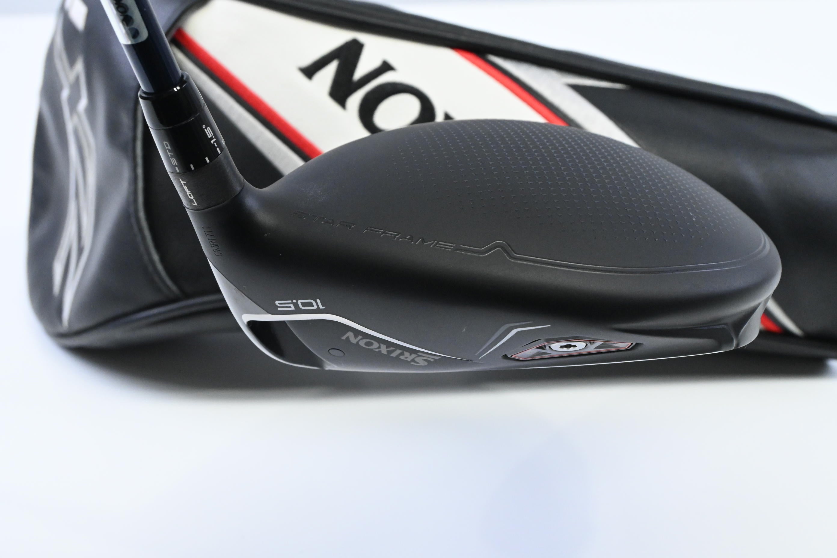 Srixon ZXi Driver / 10.5 Degree / Stiff Flex Fujikura Ventus TR Blue 6 Shaft