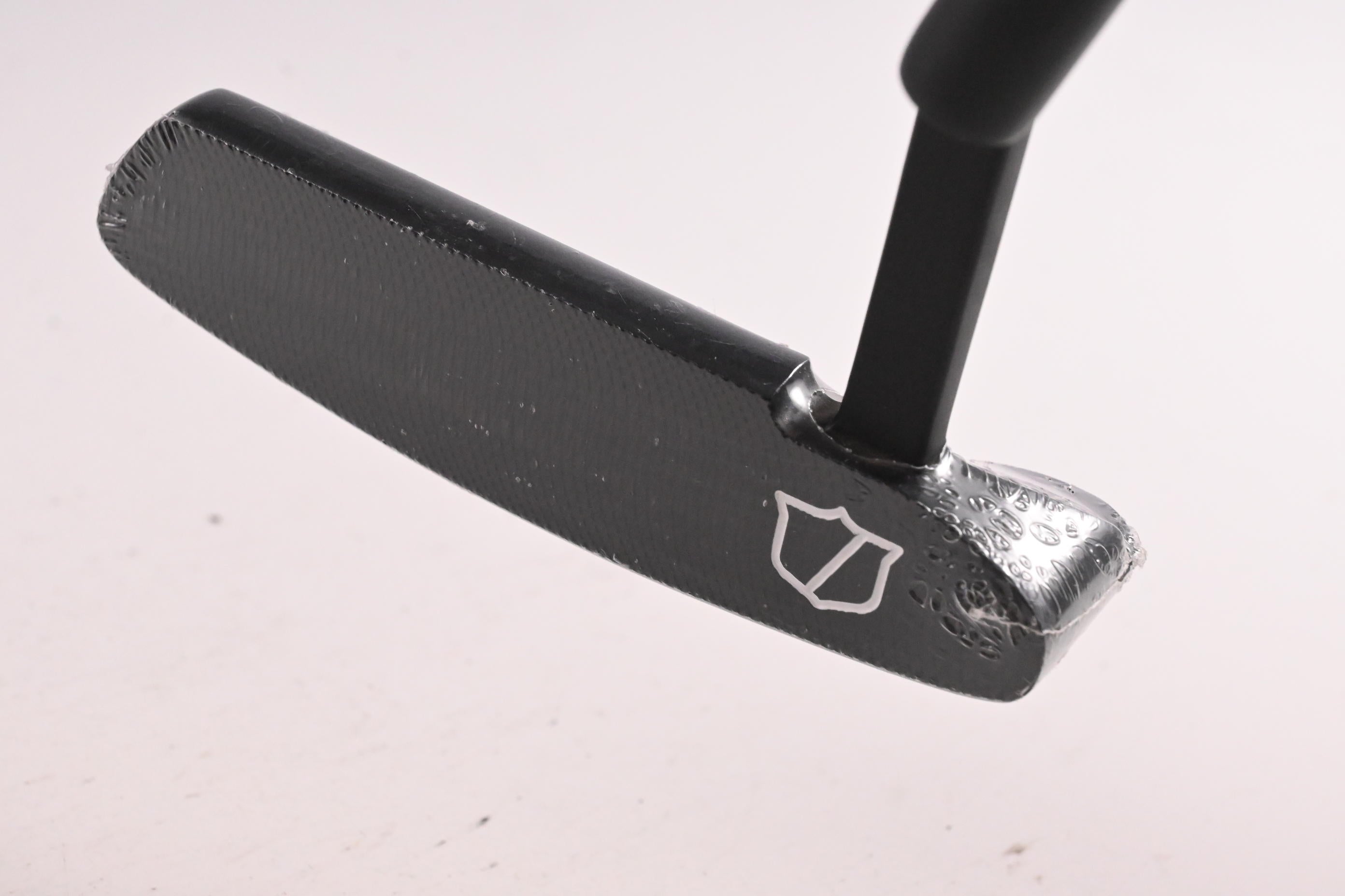 Wilson Infinite 2024 Windy City Putter / 34 Inch