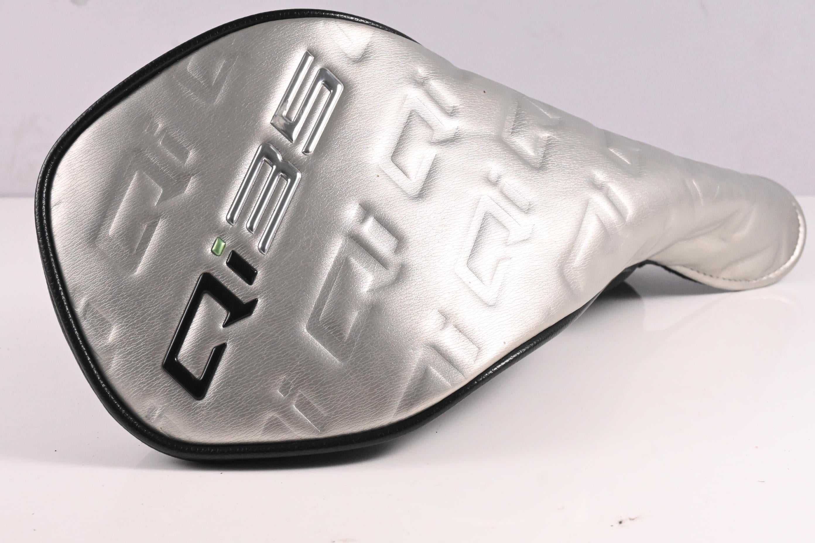 Taylormade Qi35 Max Driver / 9 Degree / Regular Flex UST Helium NCT 5 Shaft