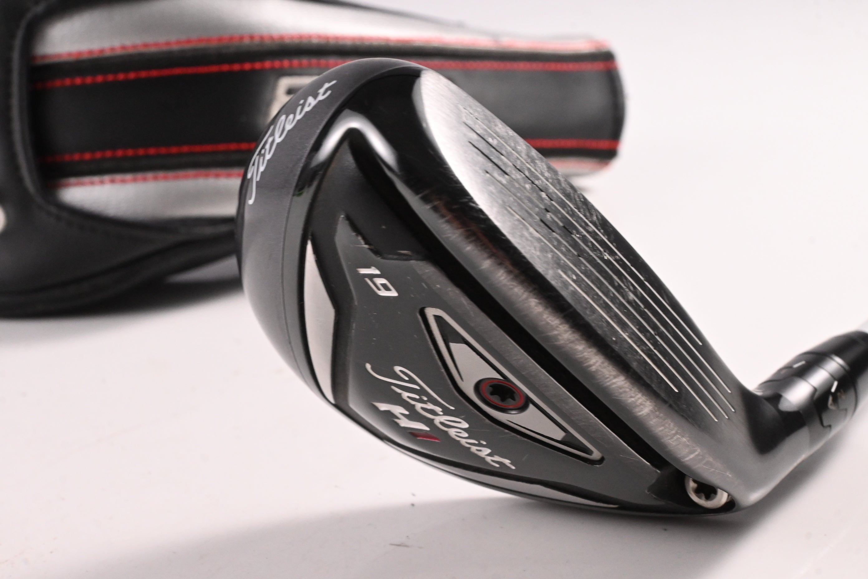 Titleist 816 H1 #3 Hybrid / 19 Degree / Regular Flex Aldila Rogue Black 85