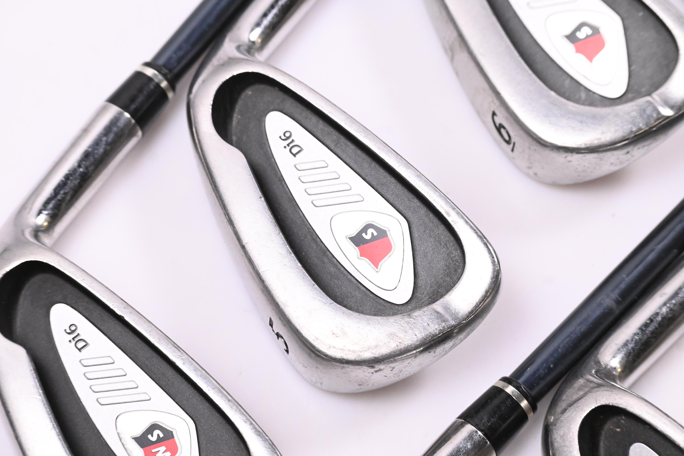 Wilson Di6 Irons / 4-PW+SW / Regular Flex Wilson NanoTech 75 Shafts