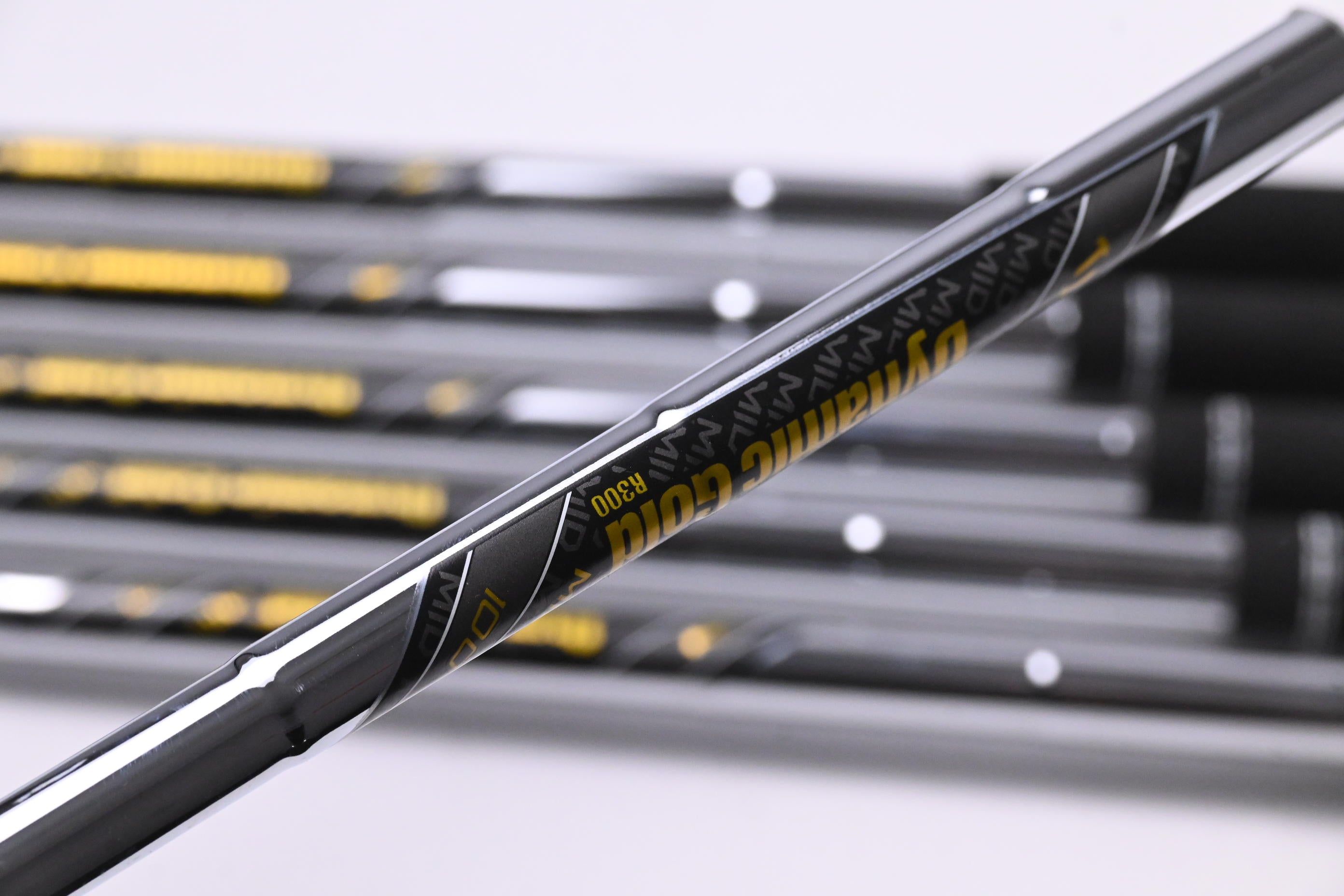Ping I240 Irons / 5-PW / White Dot / Regular Flex Dynamic Gold Mid 100 R300