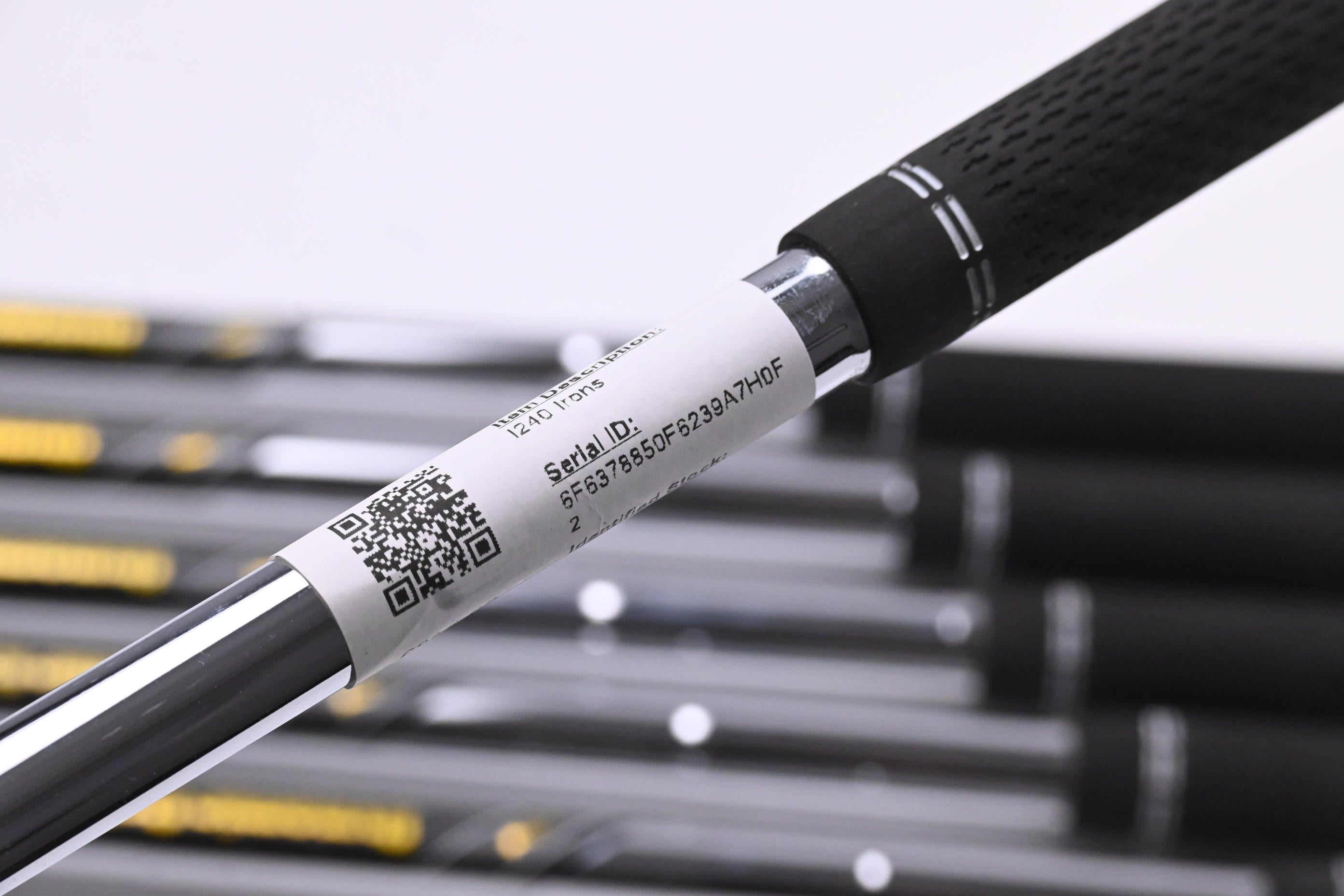 Ping I240 Irons / 5-PW / White Dot / Regular Flex Dynamic Gold Mid 100 R300