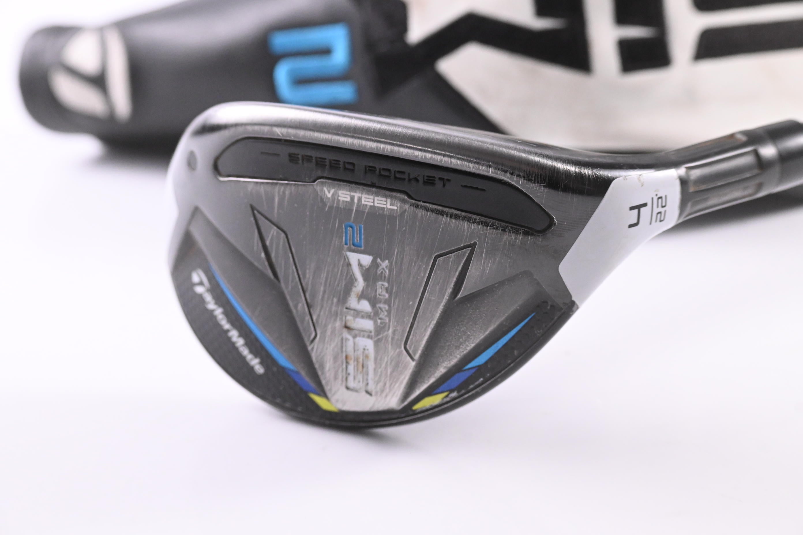 Taylormade SIM2 Max #4 Hybrid / 22 Degree / Regular Flex Fujikura Ventus Blue 6