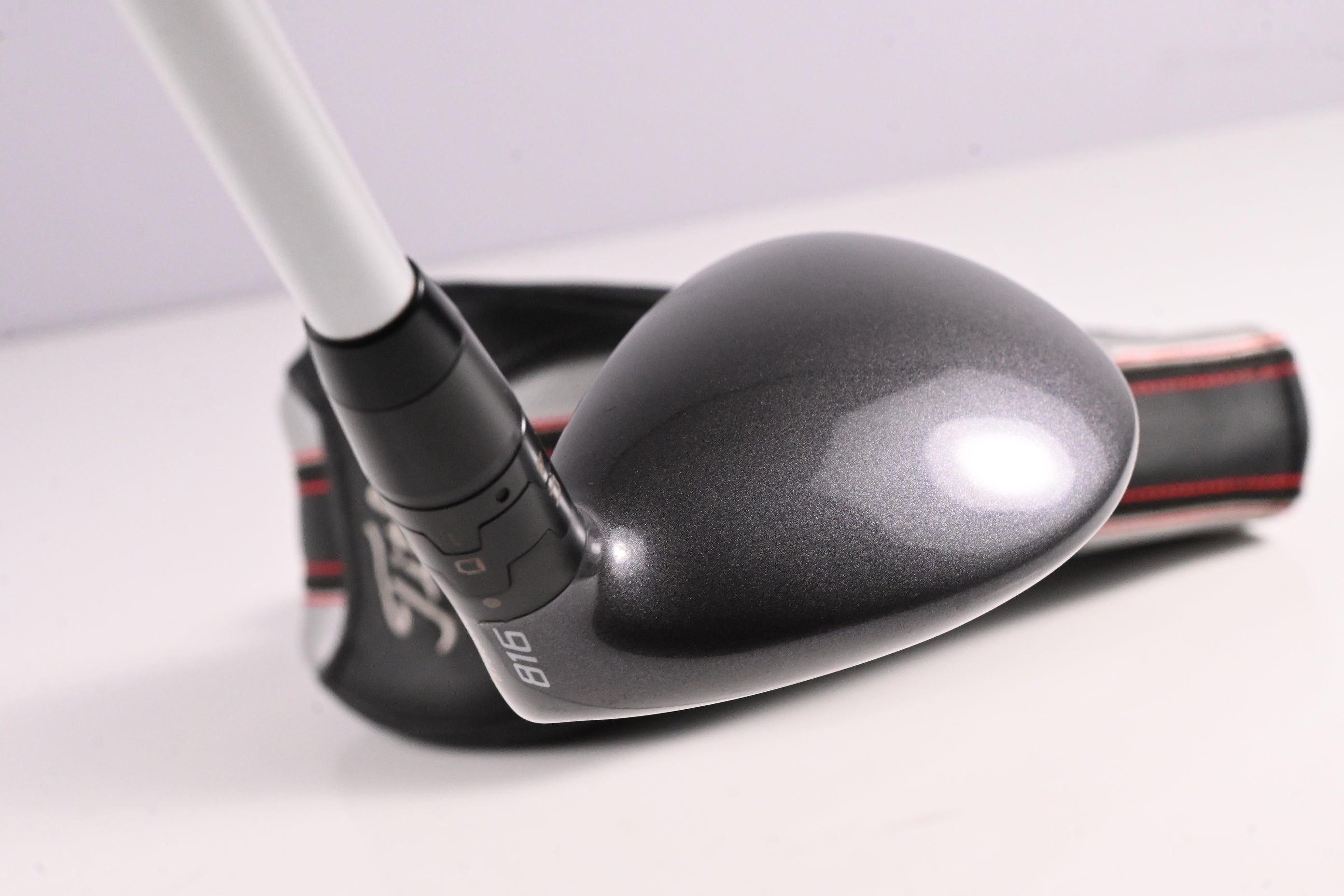 Titleist 816 H1 #3 Hybrid / 19 Degree / Regular Flex Aldila Rogue Black 85