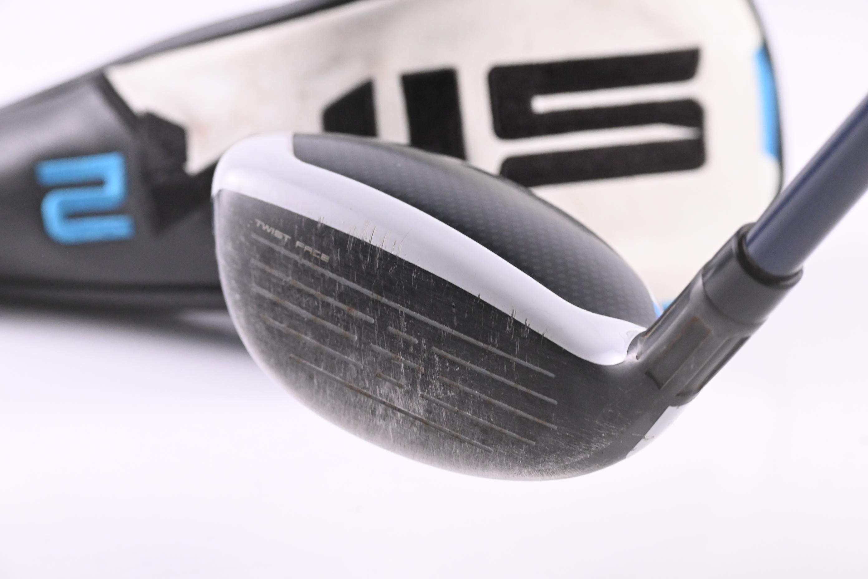 Taylormade SIM2 Max #4 Hybrid / 22 Degree / Regular Flex Fujikura Ventus Blue 6