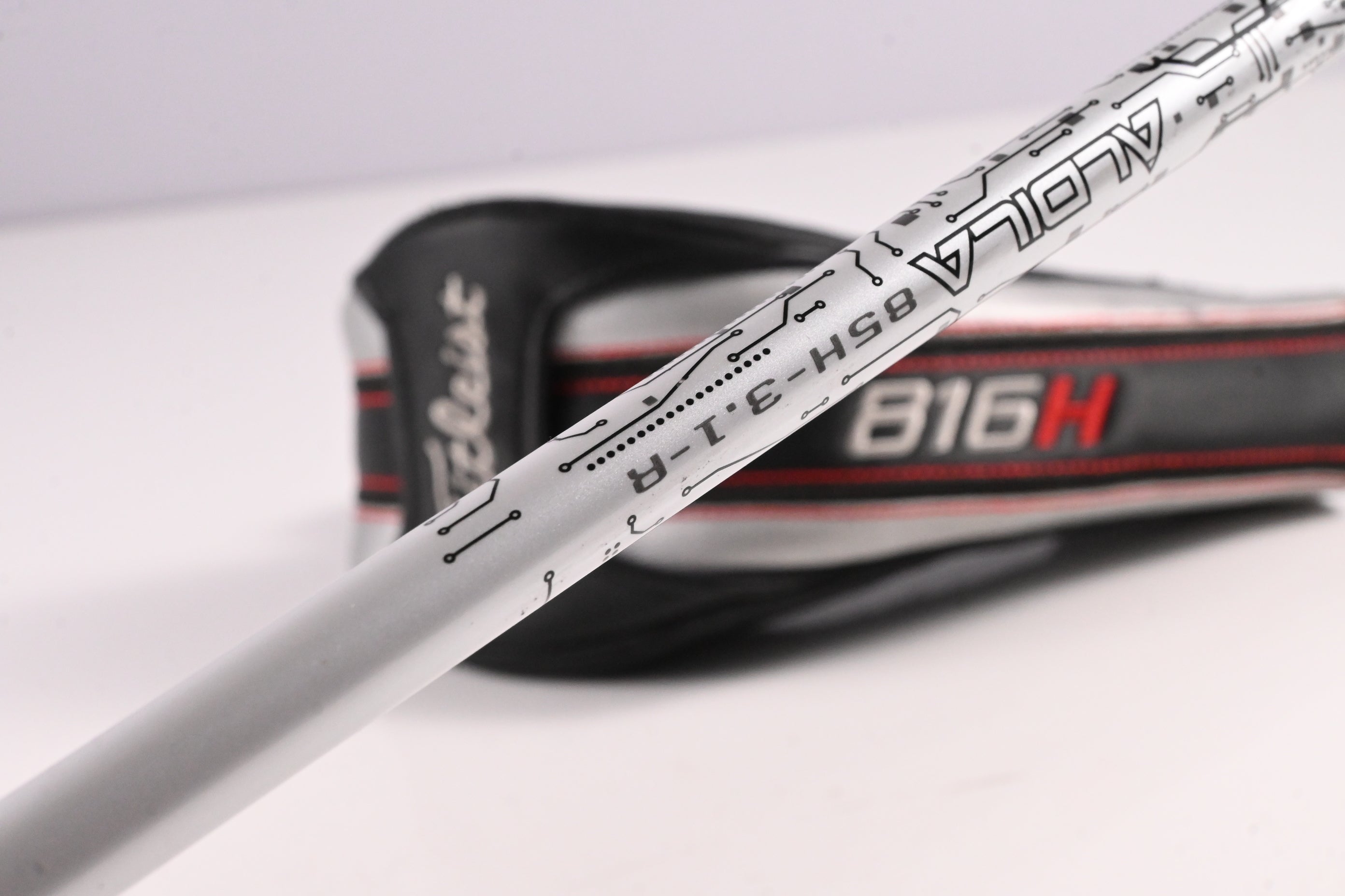 Titleist 816 H1 #3 Hybrid / 19 Degree / Regular Flex Aldila Rogue Black 85