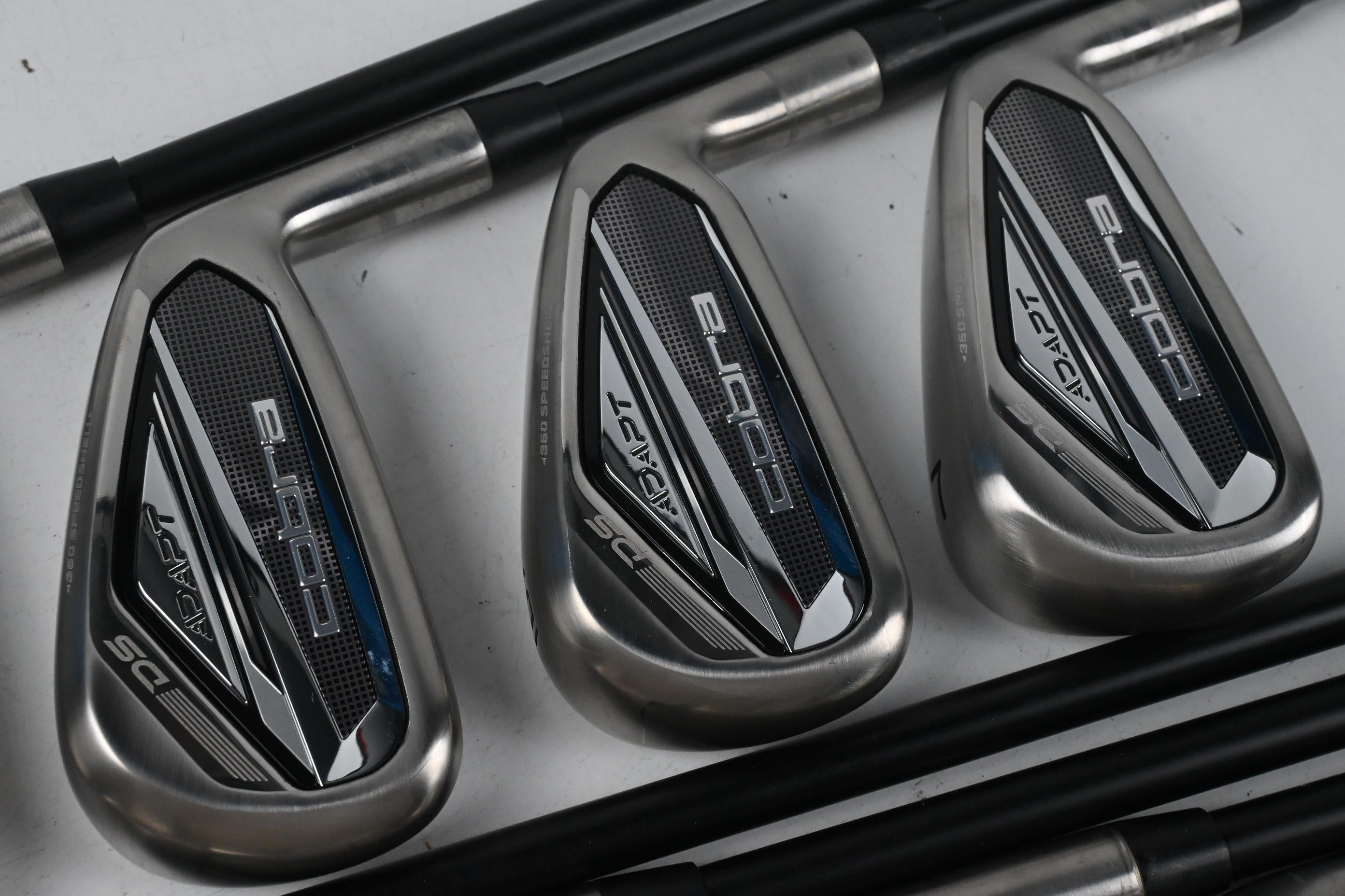 Cobra DS-Adapt Irons / 4-PW+GW+SW / Regular Flex KBS TGI 75 Shafts