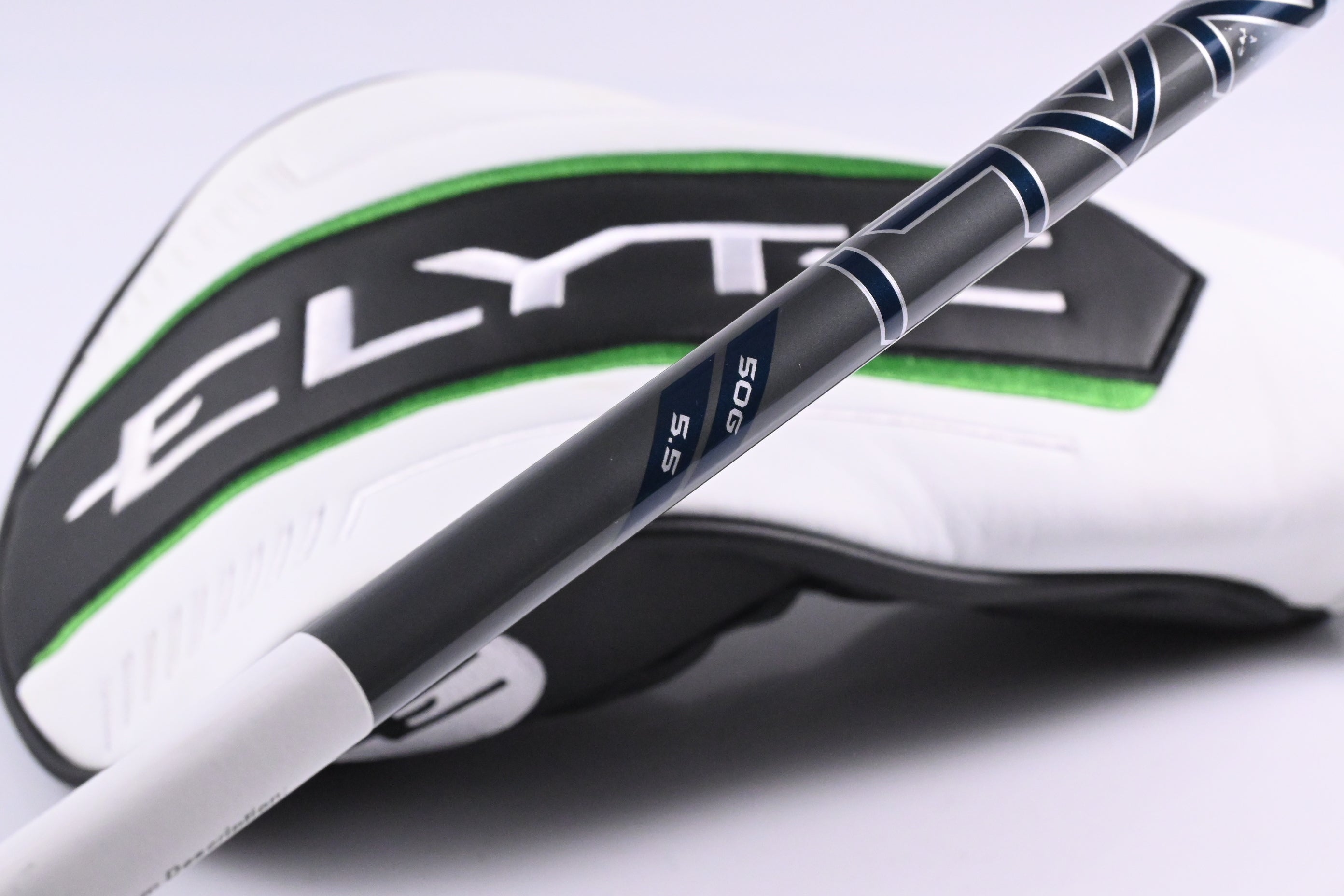 Callaway Elyte X Driver / 10.5 Degree / Regular Flex Denali Charcoal 50 Shaft
