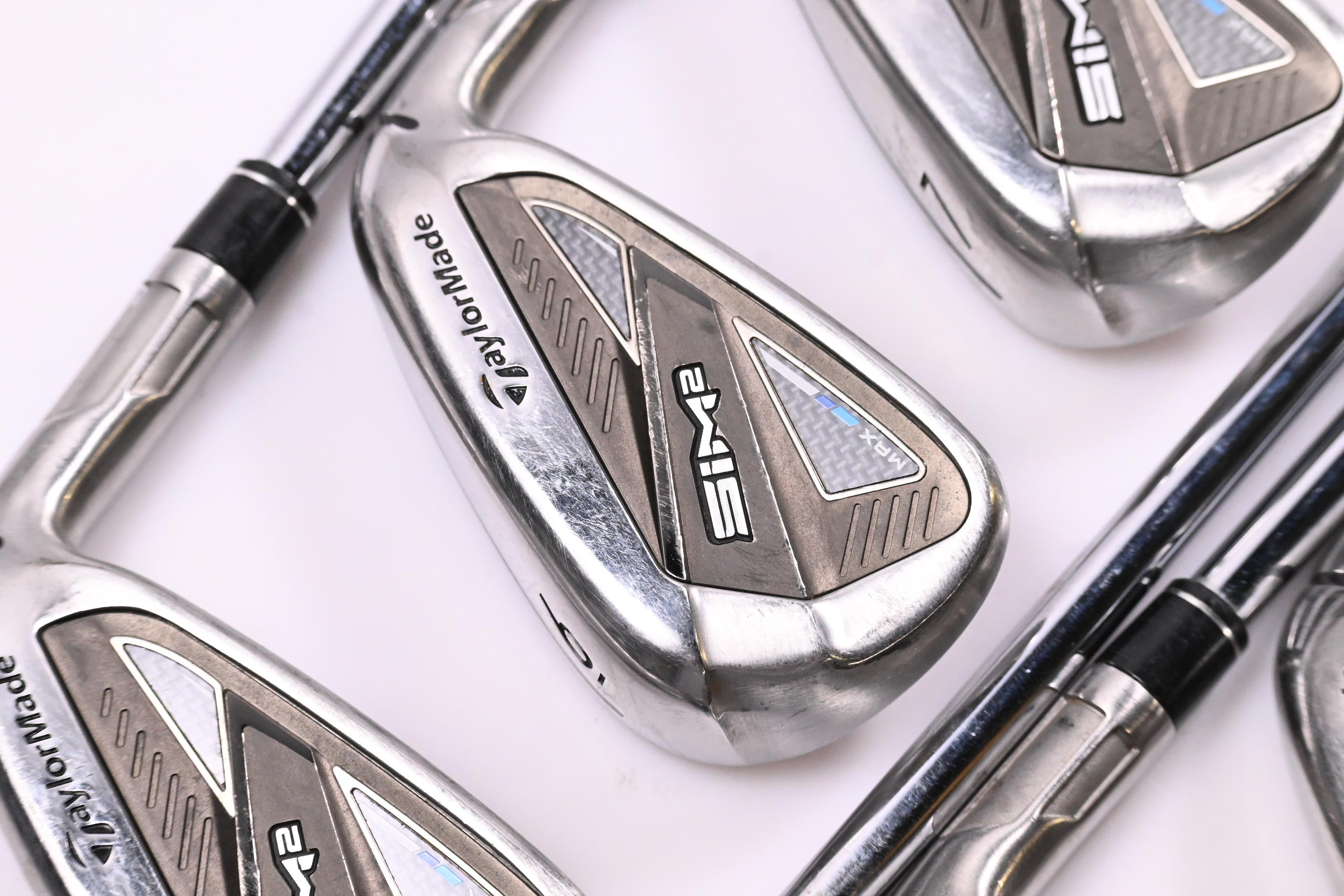 Taylormade SIM2 Max Irons / 5-PW+GW / Stiff Flex KBS Tour 120 Shafts