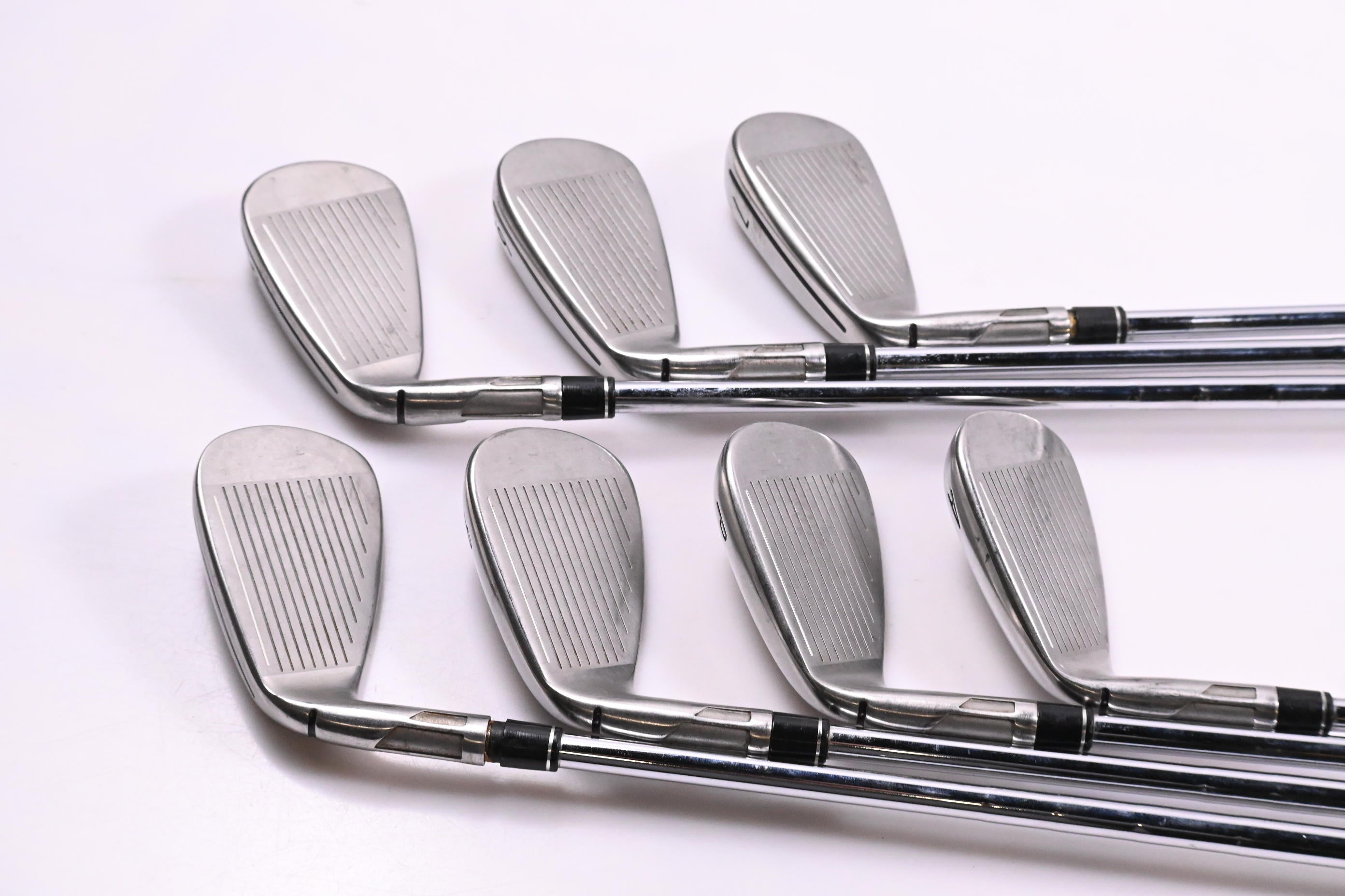 Taylormade SIM2 Max Irons / 5-PW+GW / Stiff Flex KBS Tour 120 Shafts