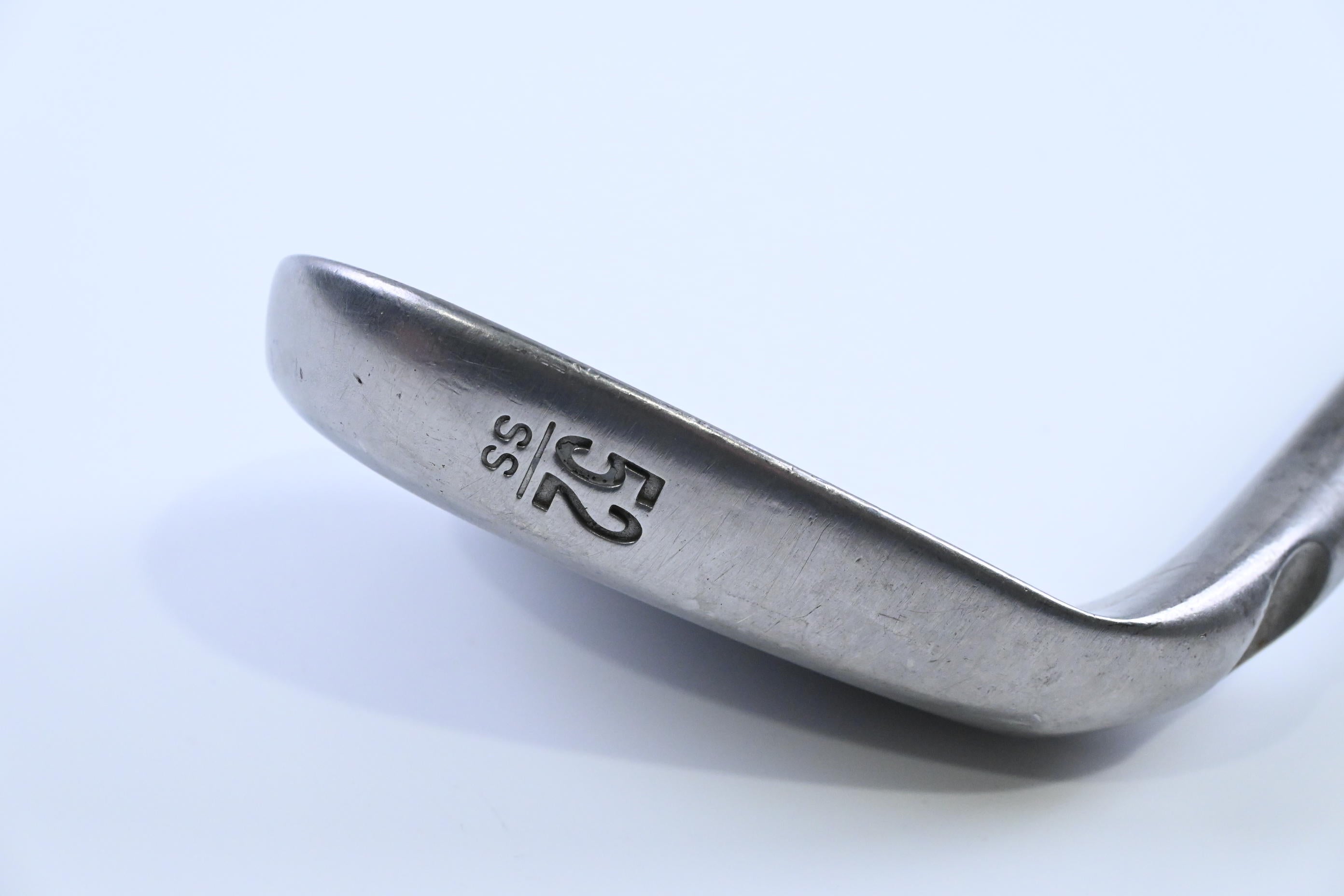 Ping Tour Gorge Gap Wedge / 52 Degree / Blue Dot / Stiff Flex Ping AWT 2.0