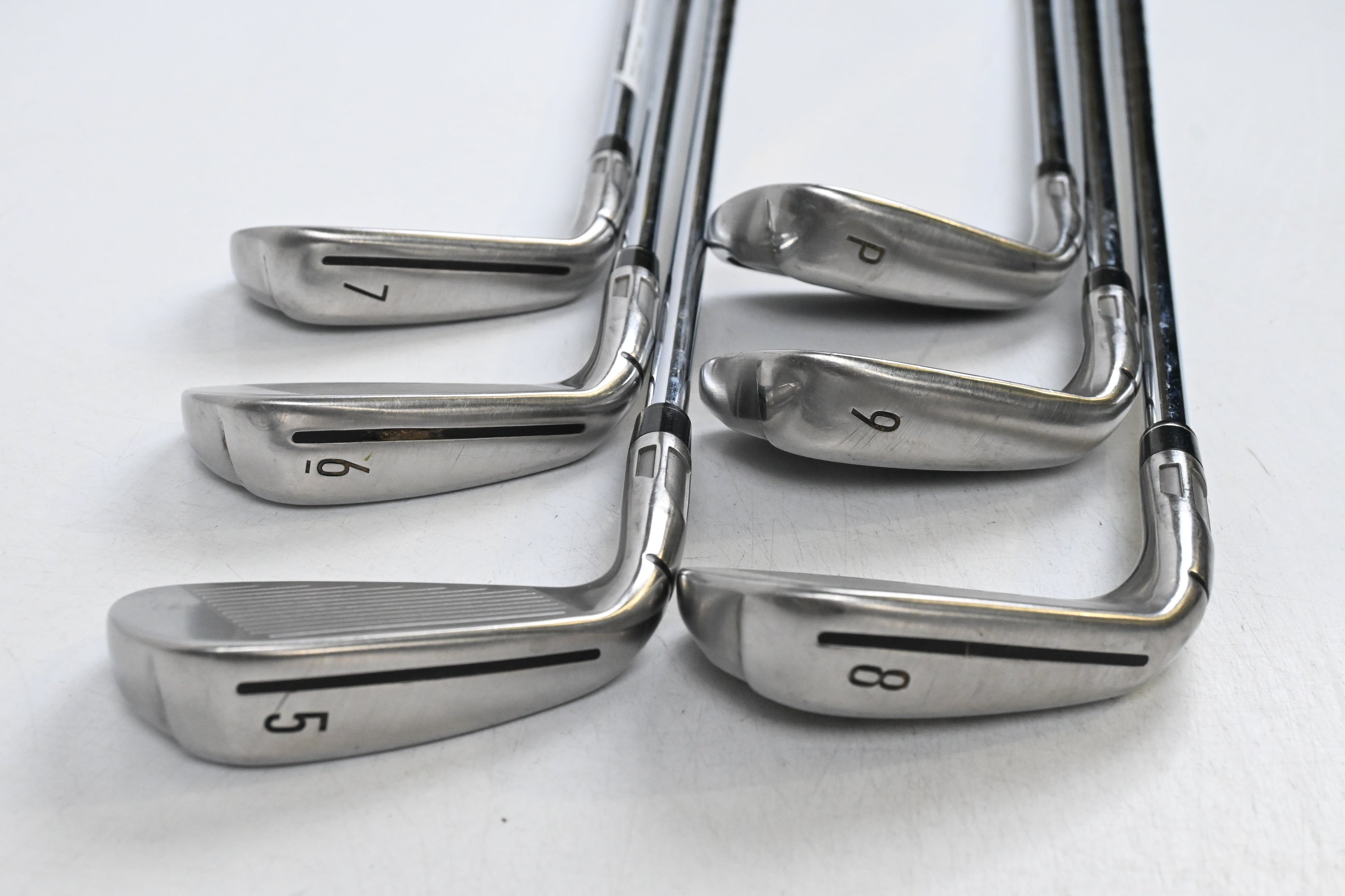 Taylormade SIM2 Max Irons / 5-PW / Regular Flex KBS MAXT MT 85 Shafts