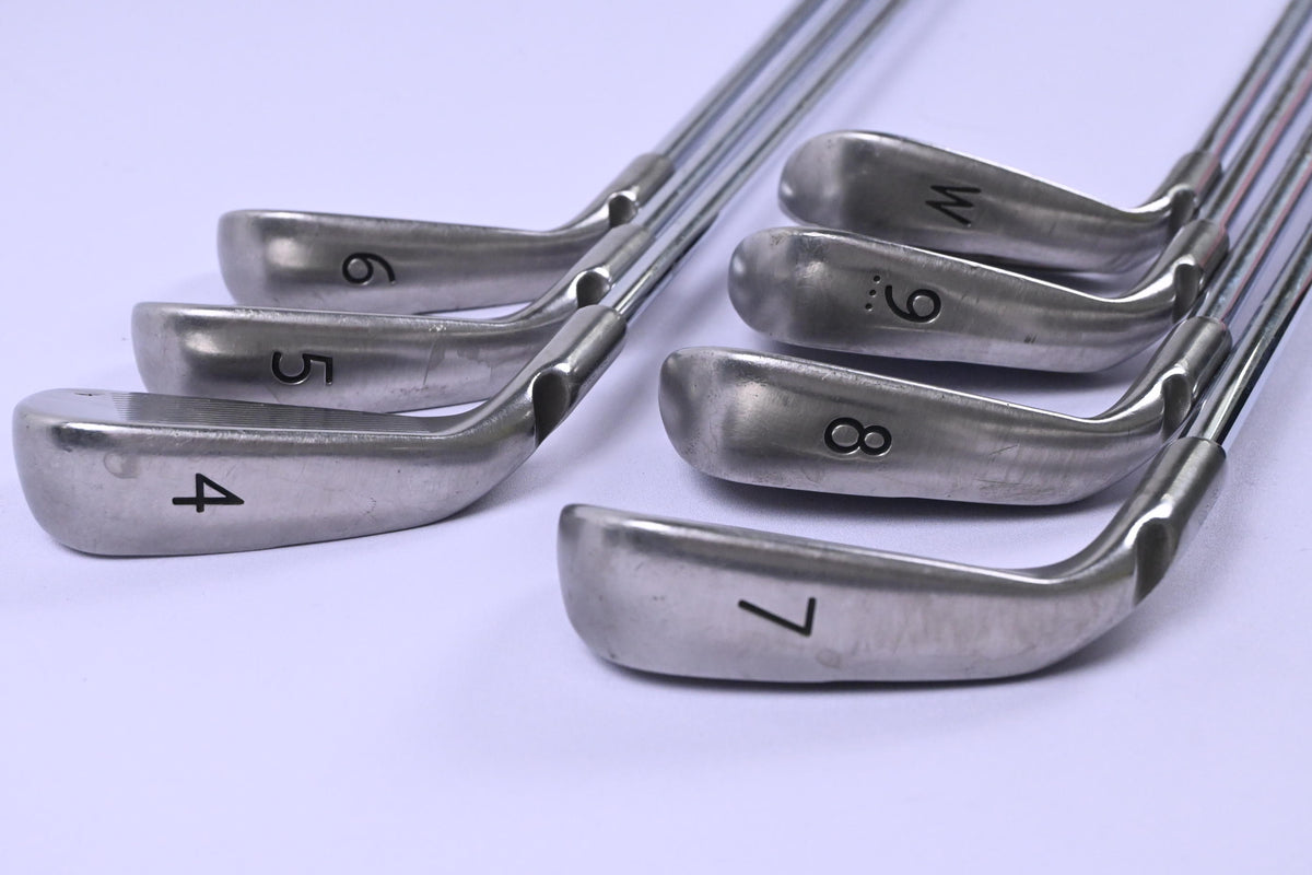 Ping G30 Irons / 4-PW / Red Dot / Regular Flex Steel Shafts