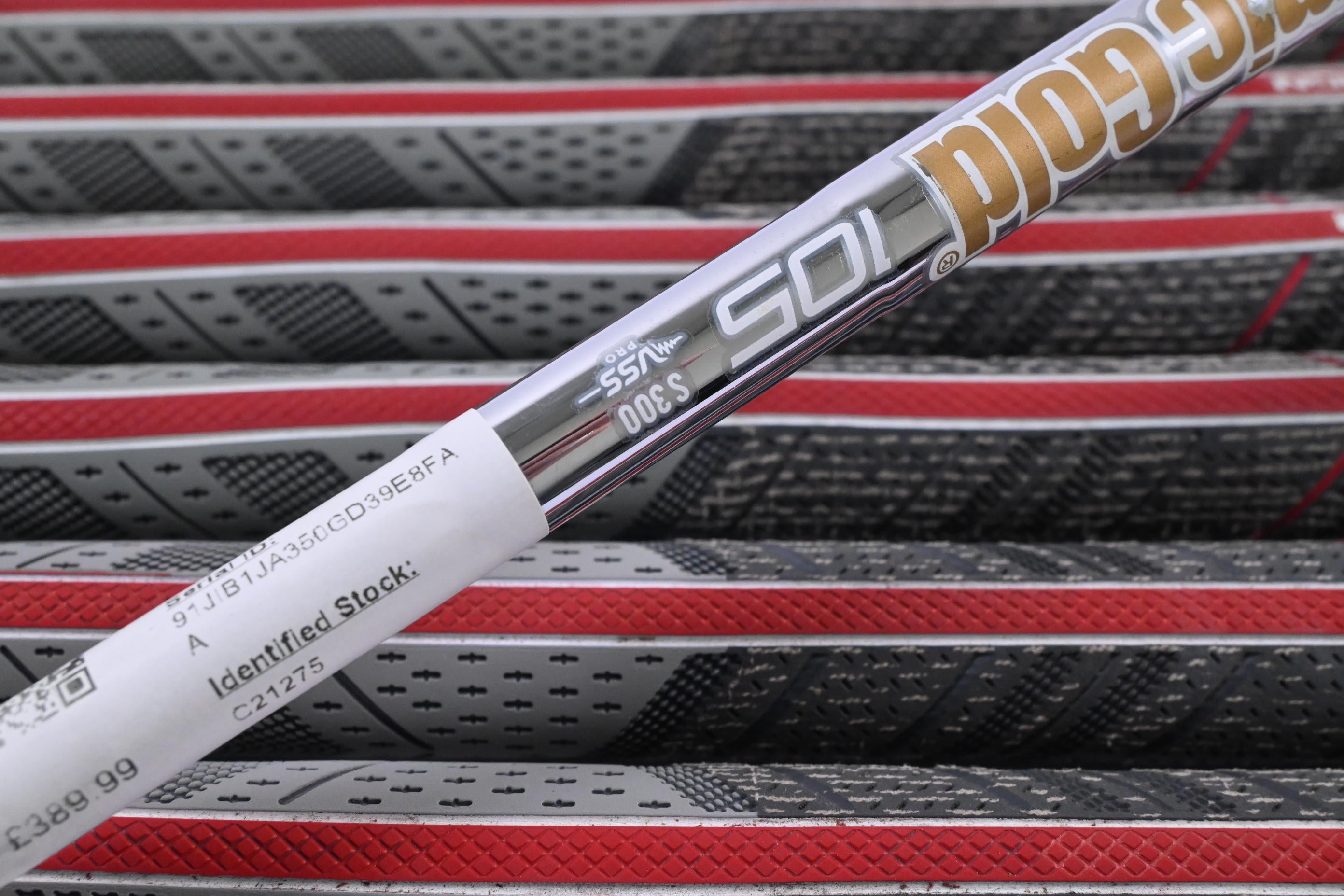 Wilson D9 Forged Irons / 4-PW / Stiff Flex Dynamic Gold 105 S300 Shafts